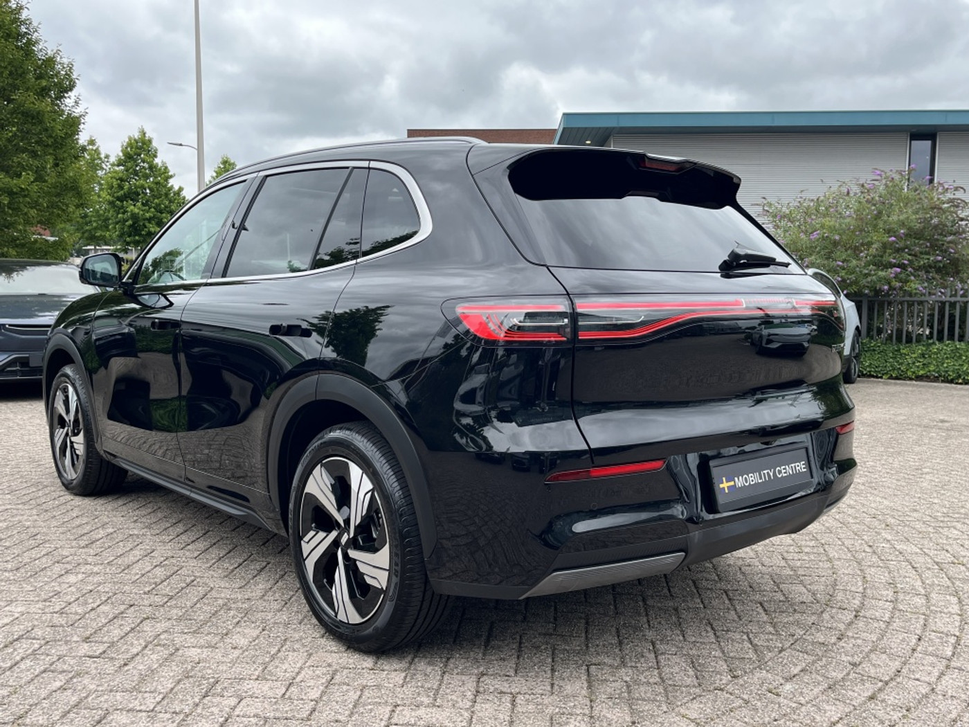 Foto van Geely E5
