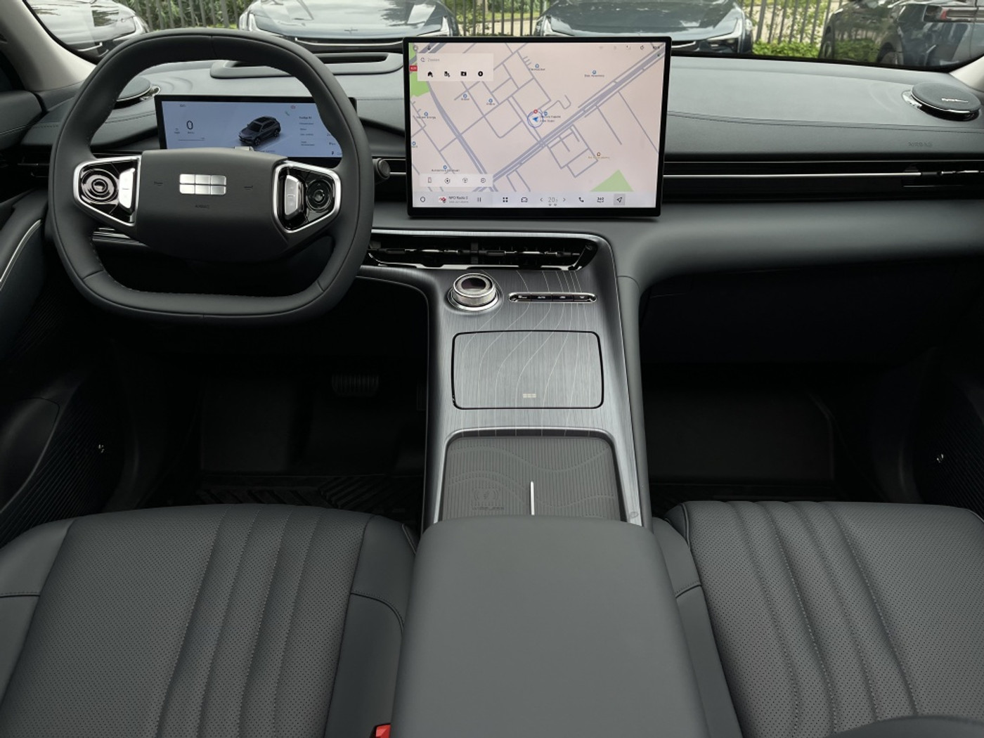 Foto van Geely E5