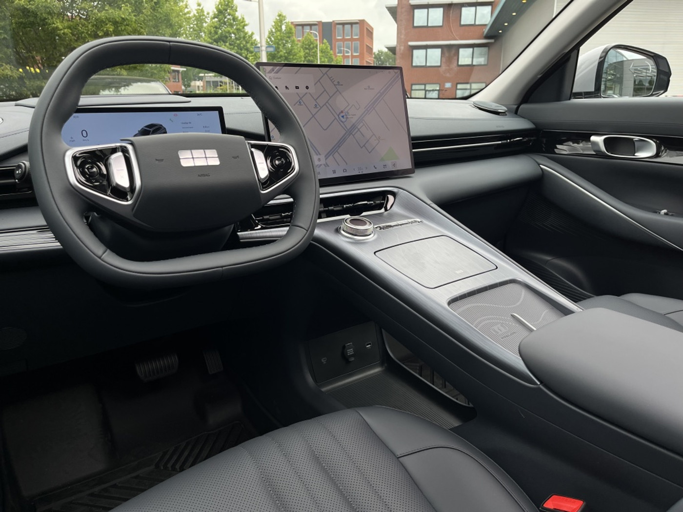 Foto van Geely E5