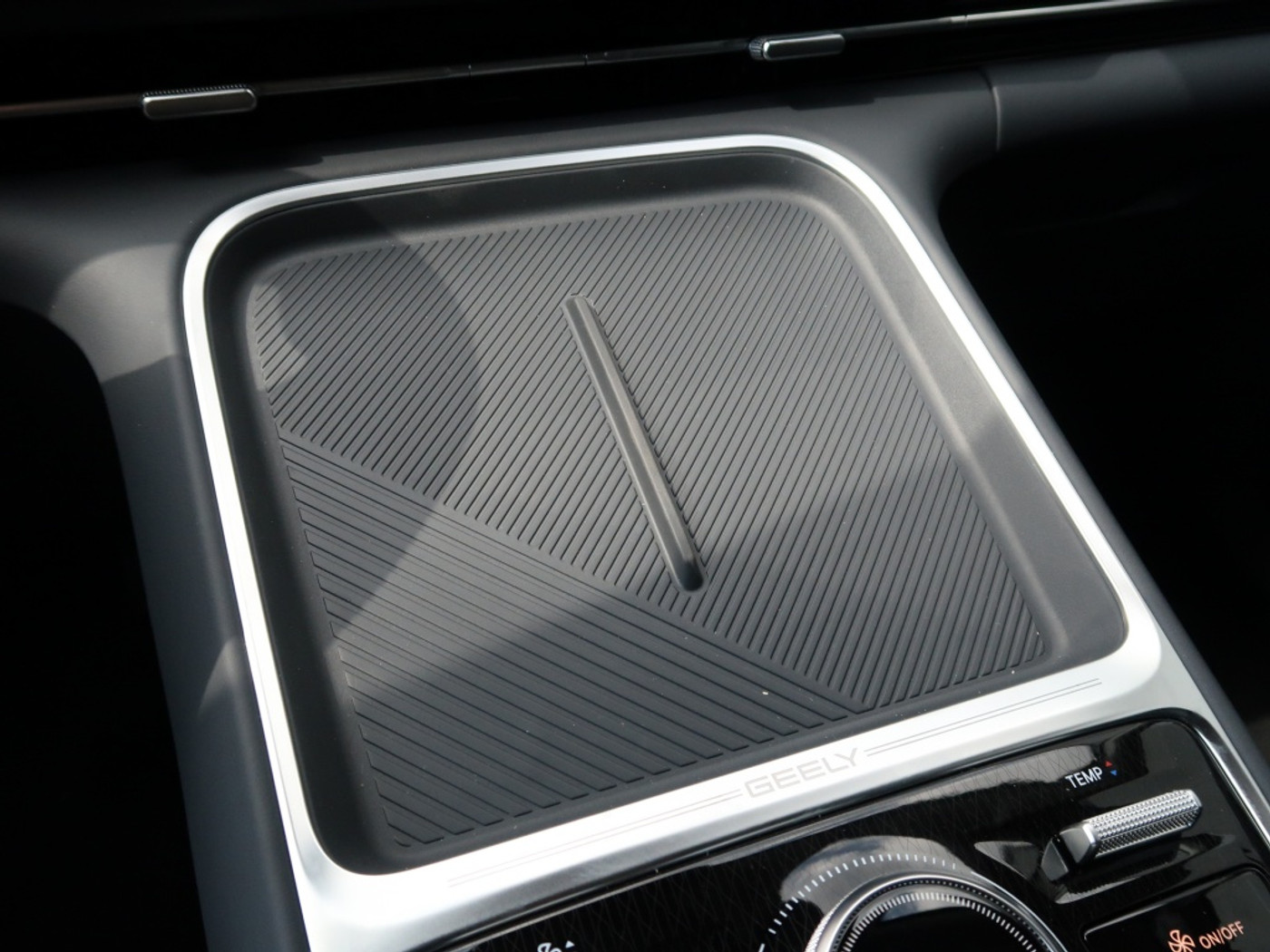 Foto van Geely Starray Em-i