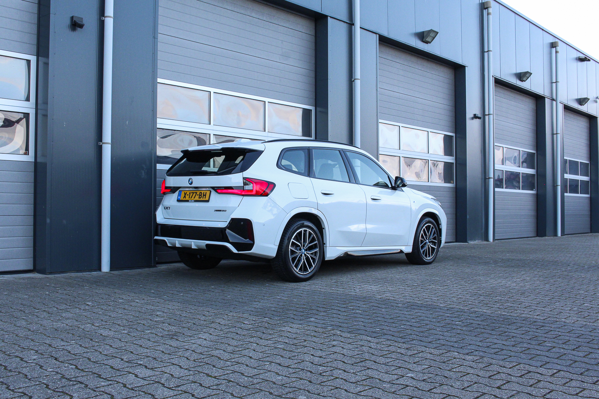 Foto van BMW Ix1 Xdrive30