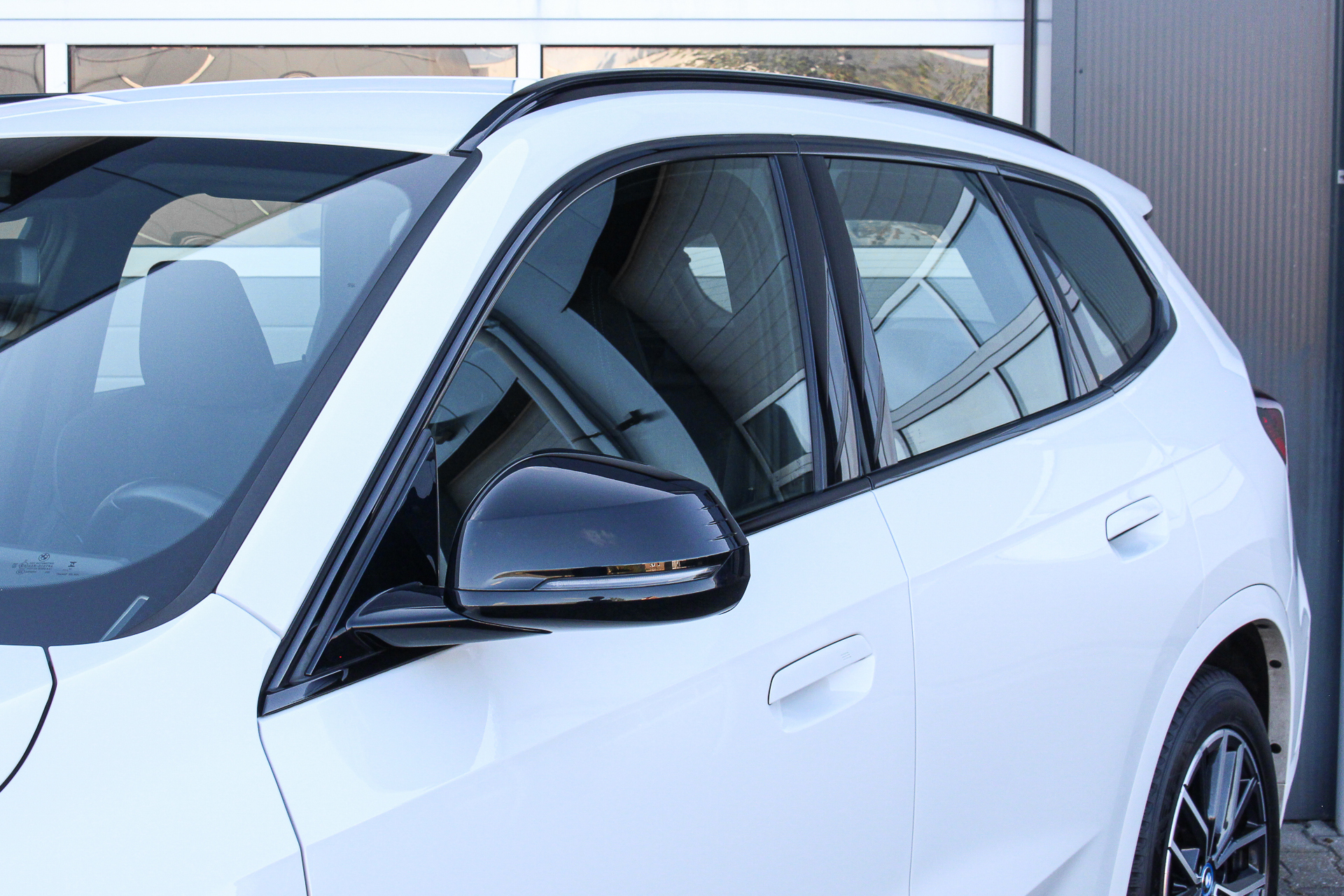 Foto van BMW Ix1 Xdrive30
