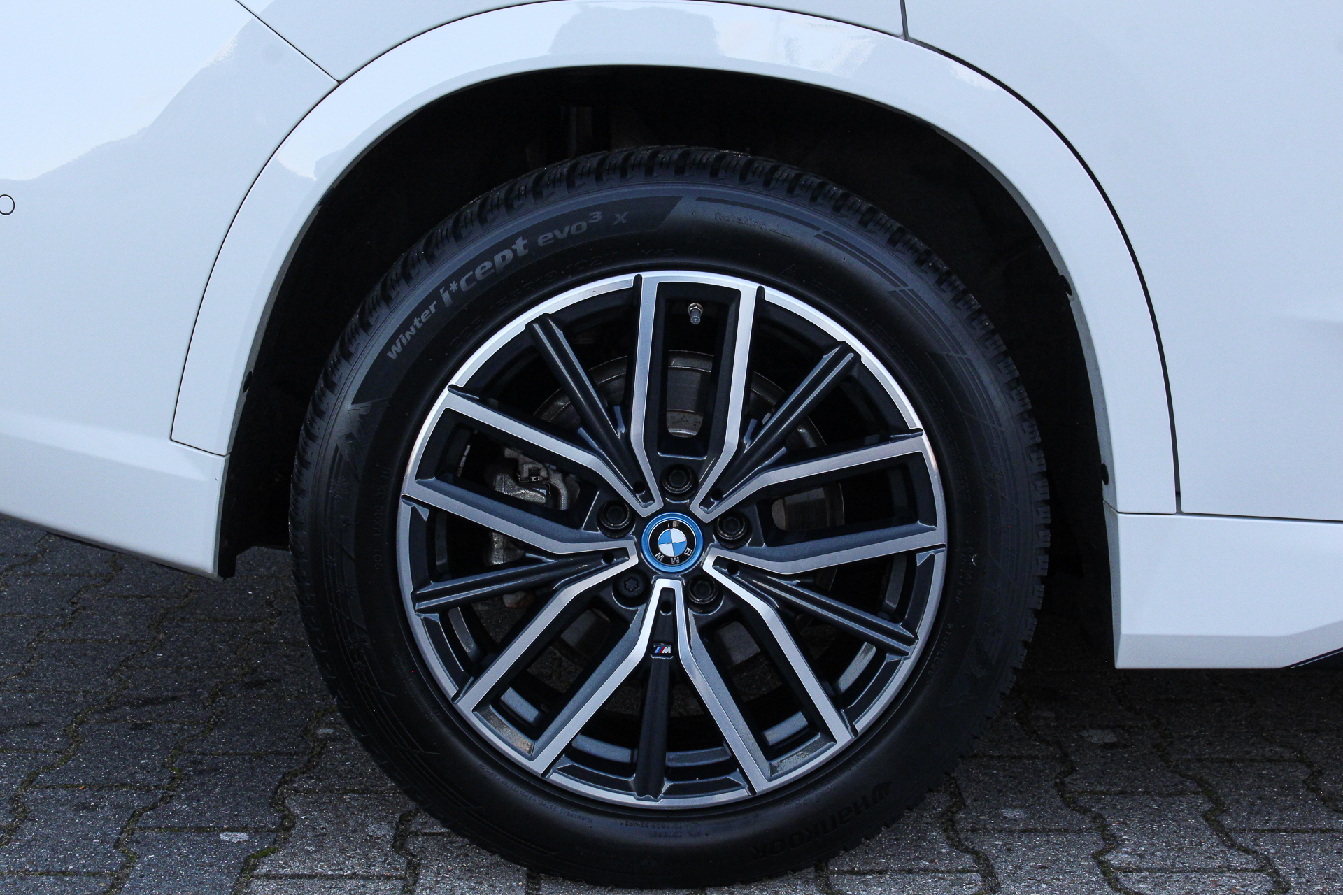 Foto van BMW Ix1 Xdrive30