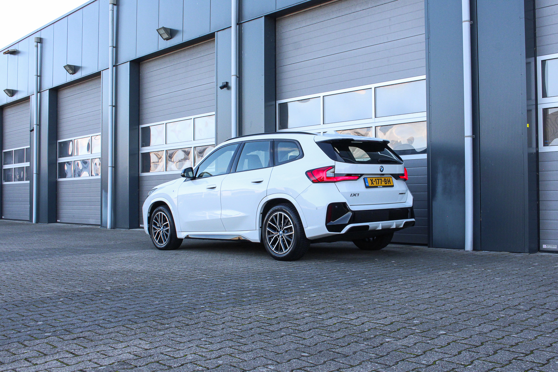 Foto van BMW Ix1 Xdrive30