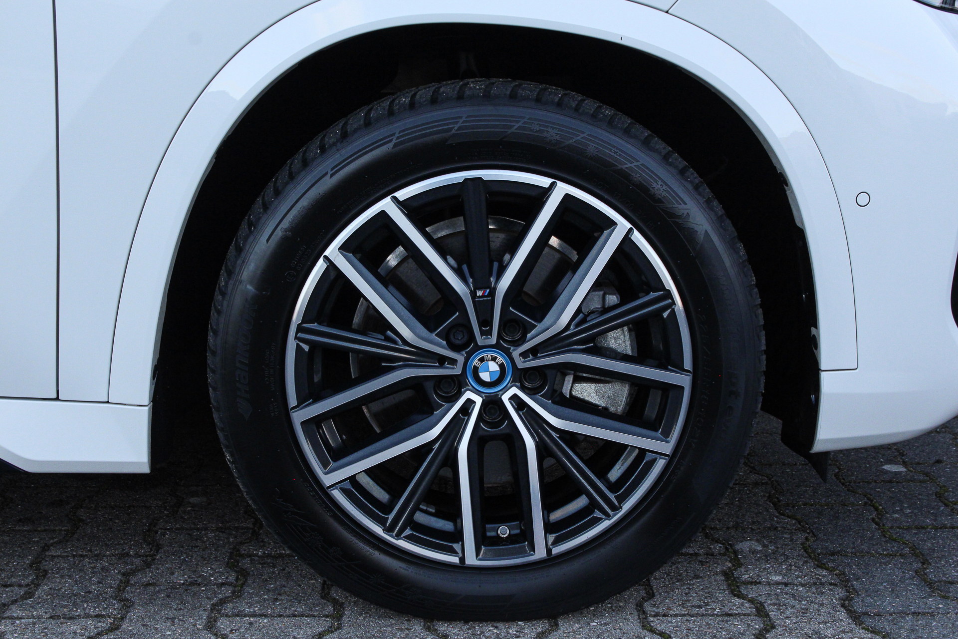 Foto van BMW Ix1 Xdrive30