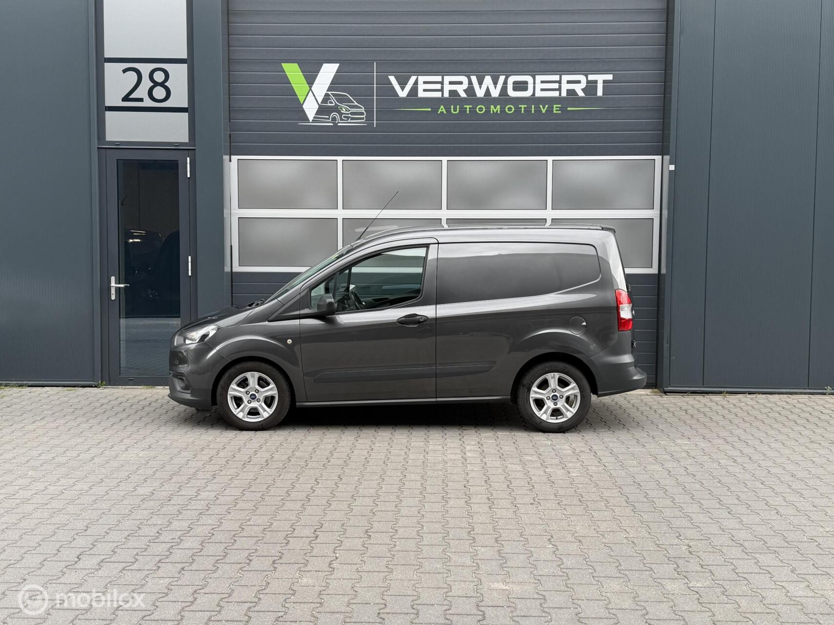 Foto van Ford Transit Courier
