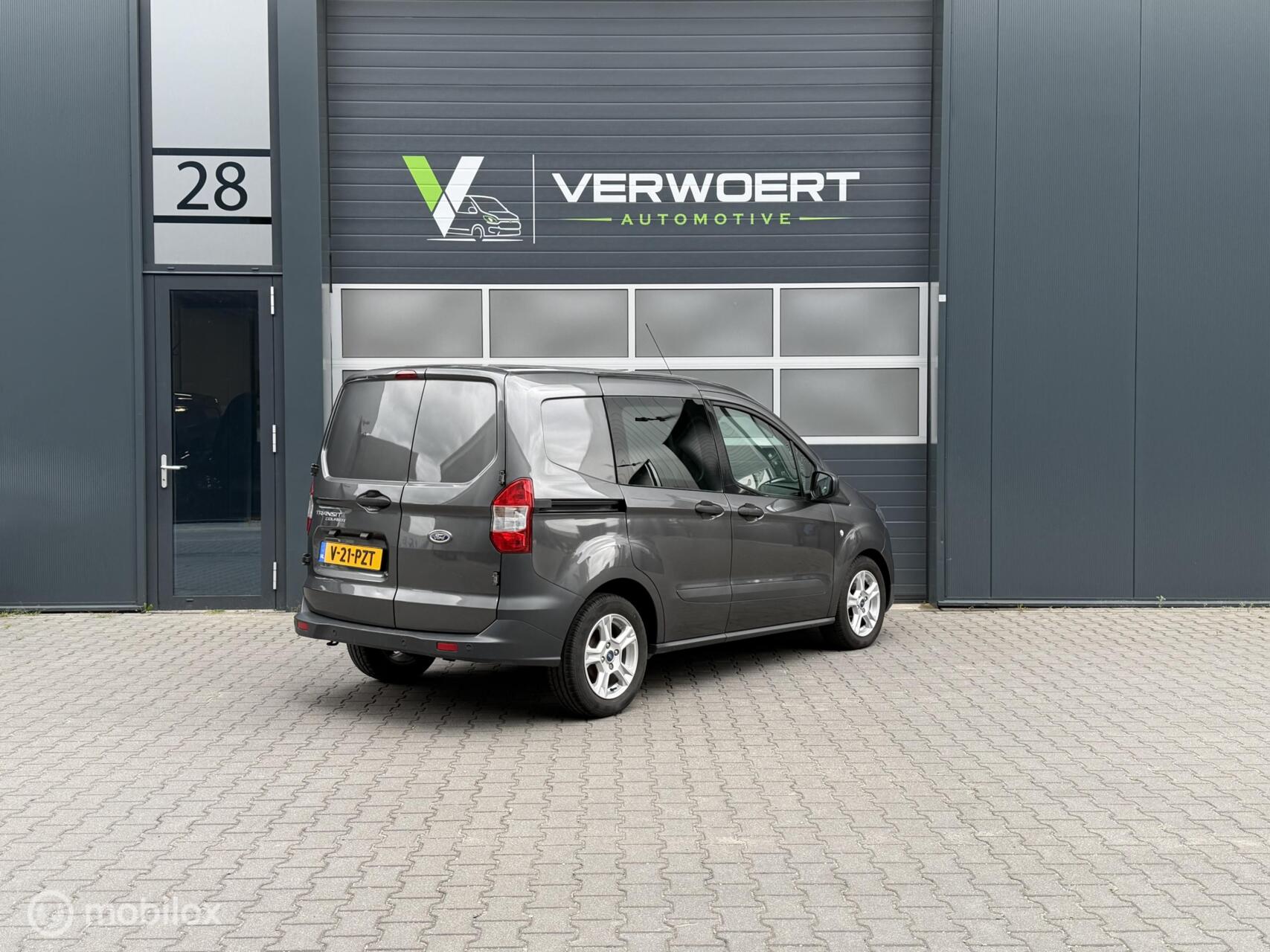 Foto van Ford Transit Courier