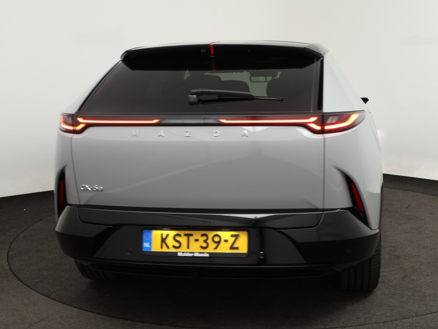 Foto van Mazda Cx-6e