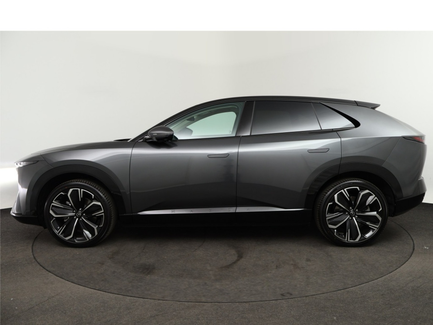 Foto van Mazda Cx-6e