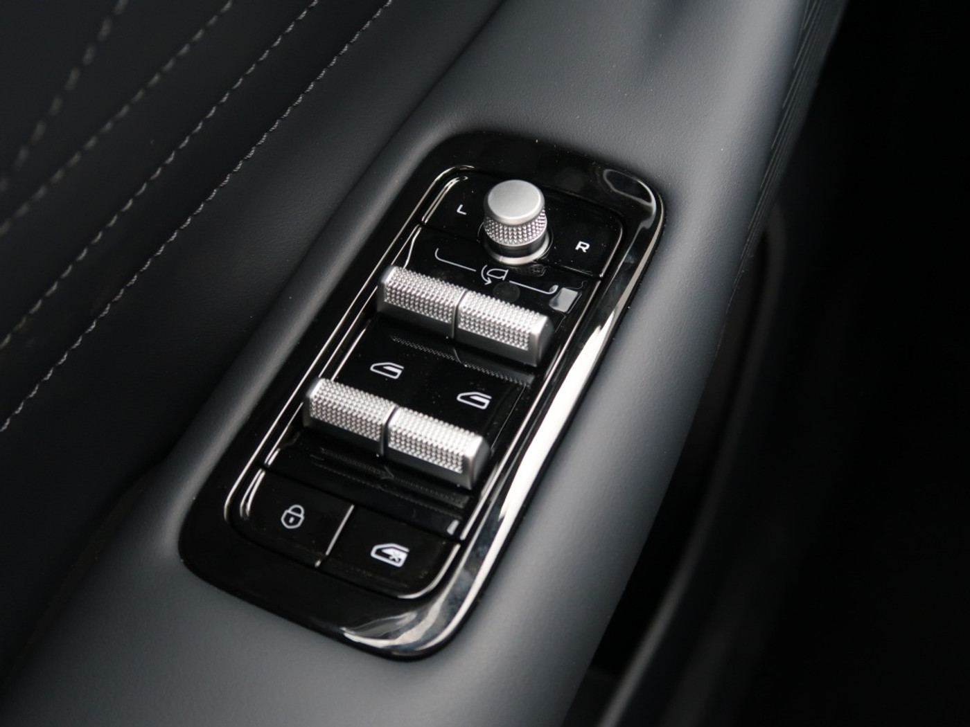 Foto van Geely Starray Em-i