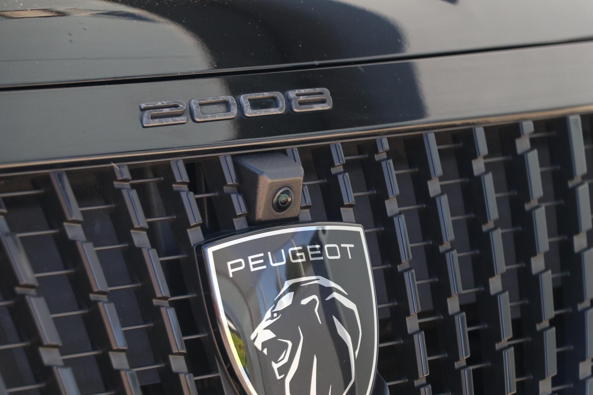 Foto van Peugeot E-2008