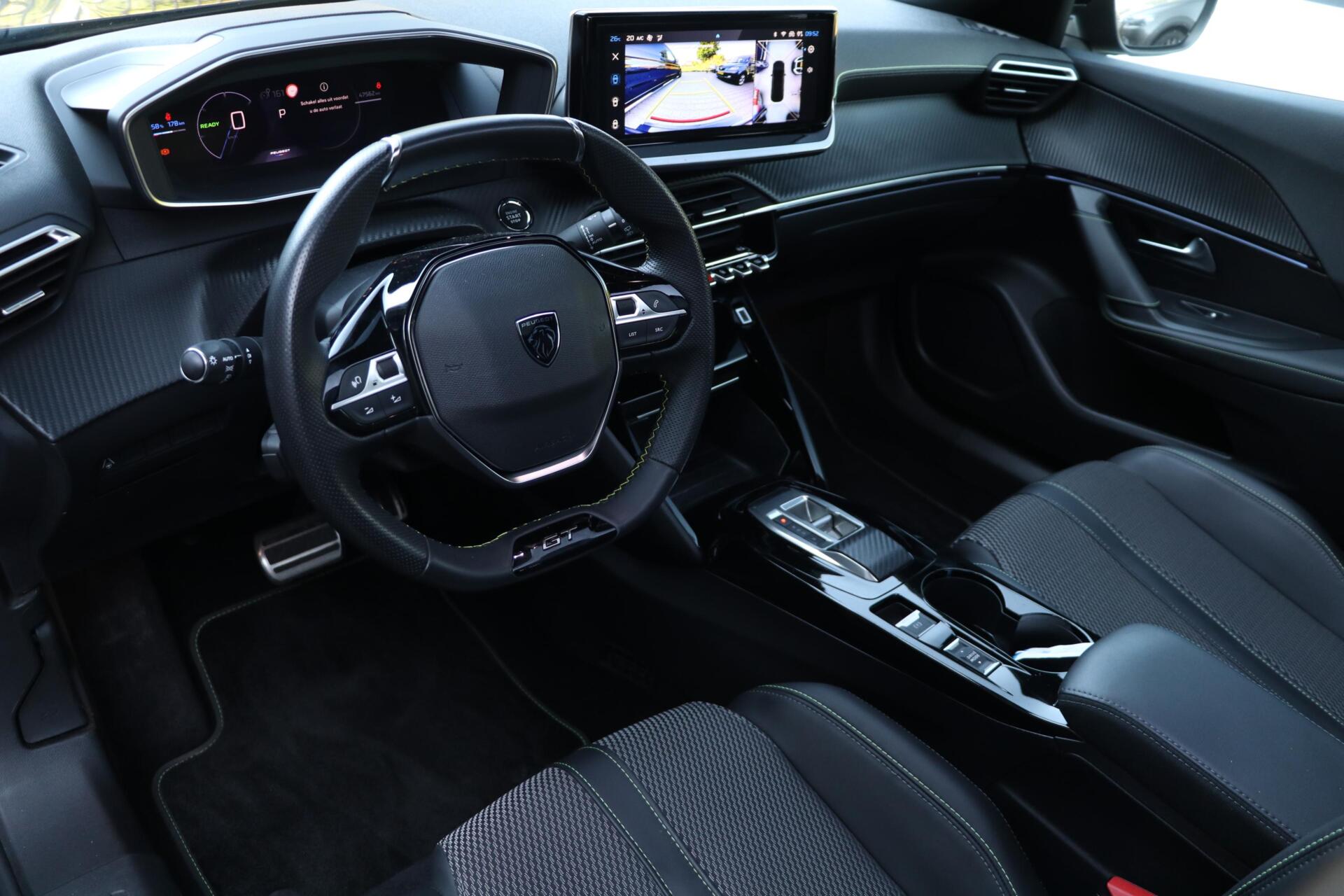 Foto van Peugeot E-2008