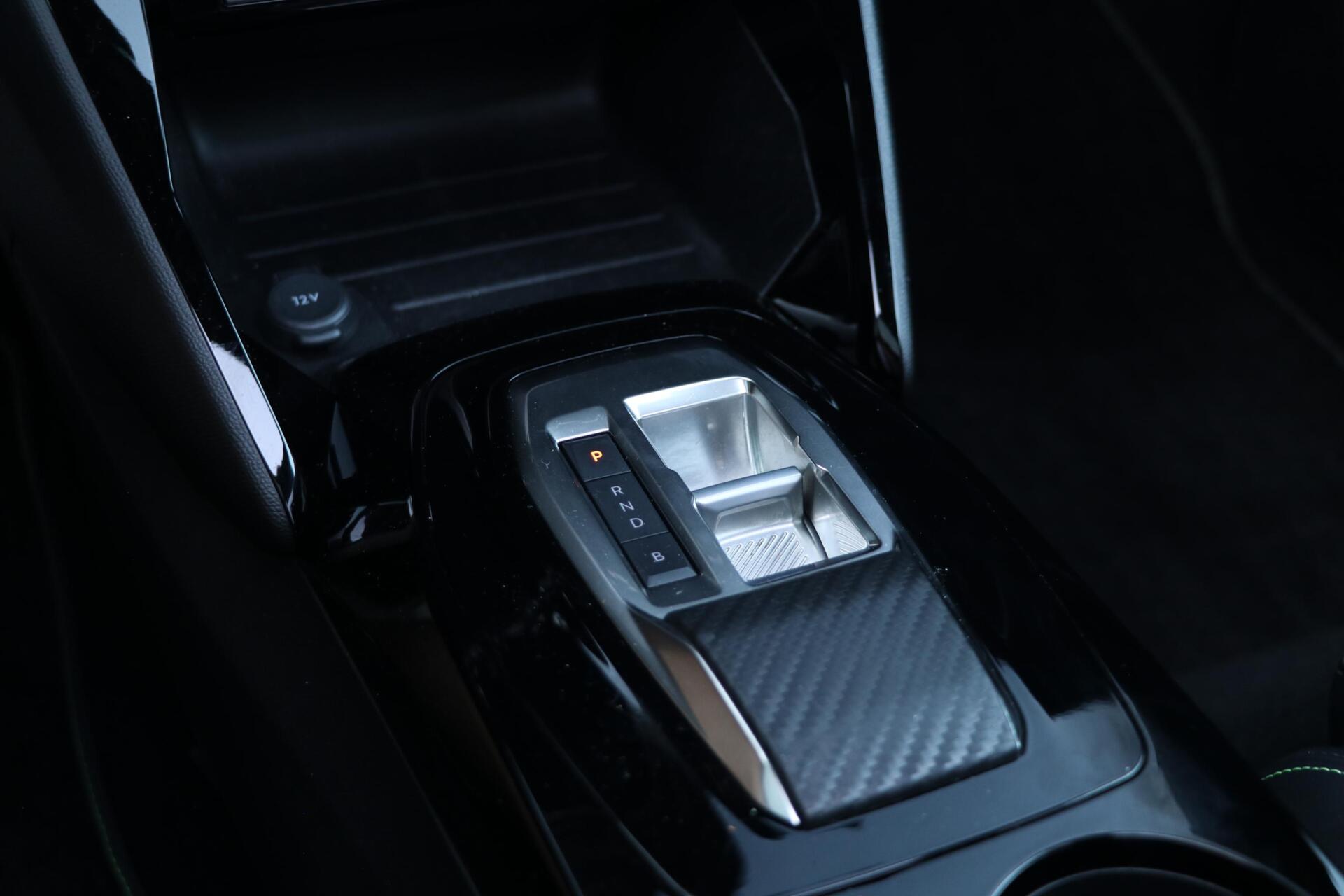 Foto van Peugeot E-2008