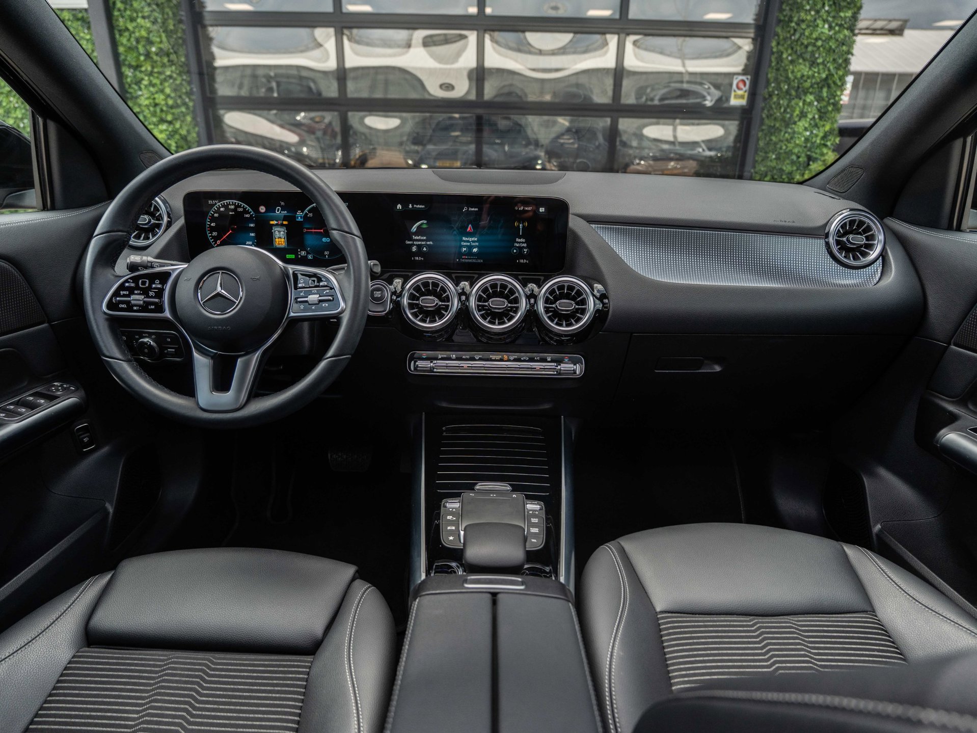 Foto van Mercedes-Benz Eqa