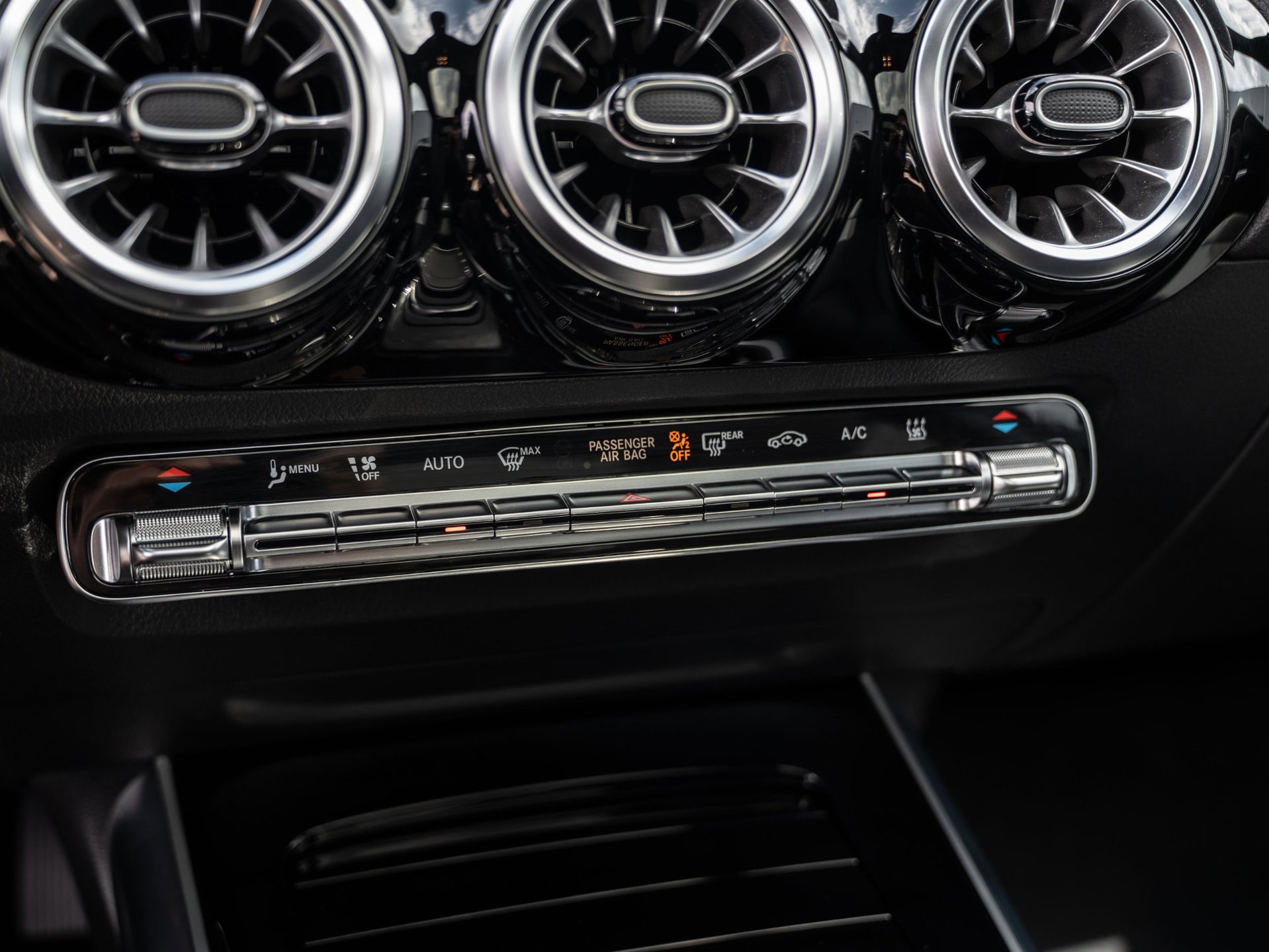 Foto van Mercedes-Benz Eqa