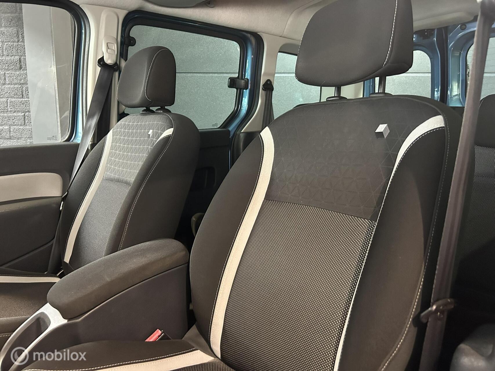 Foto van Renault Kangoo Family