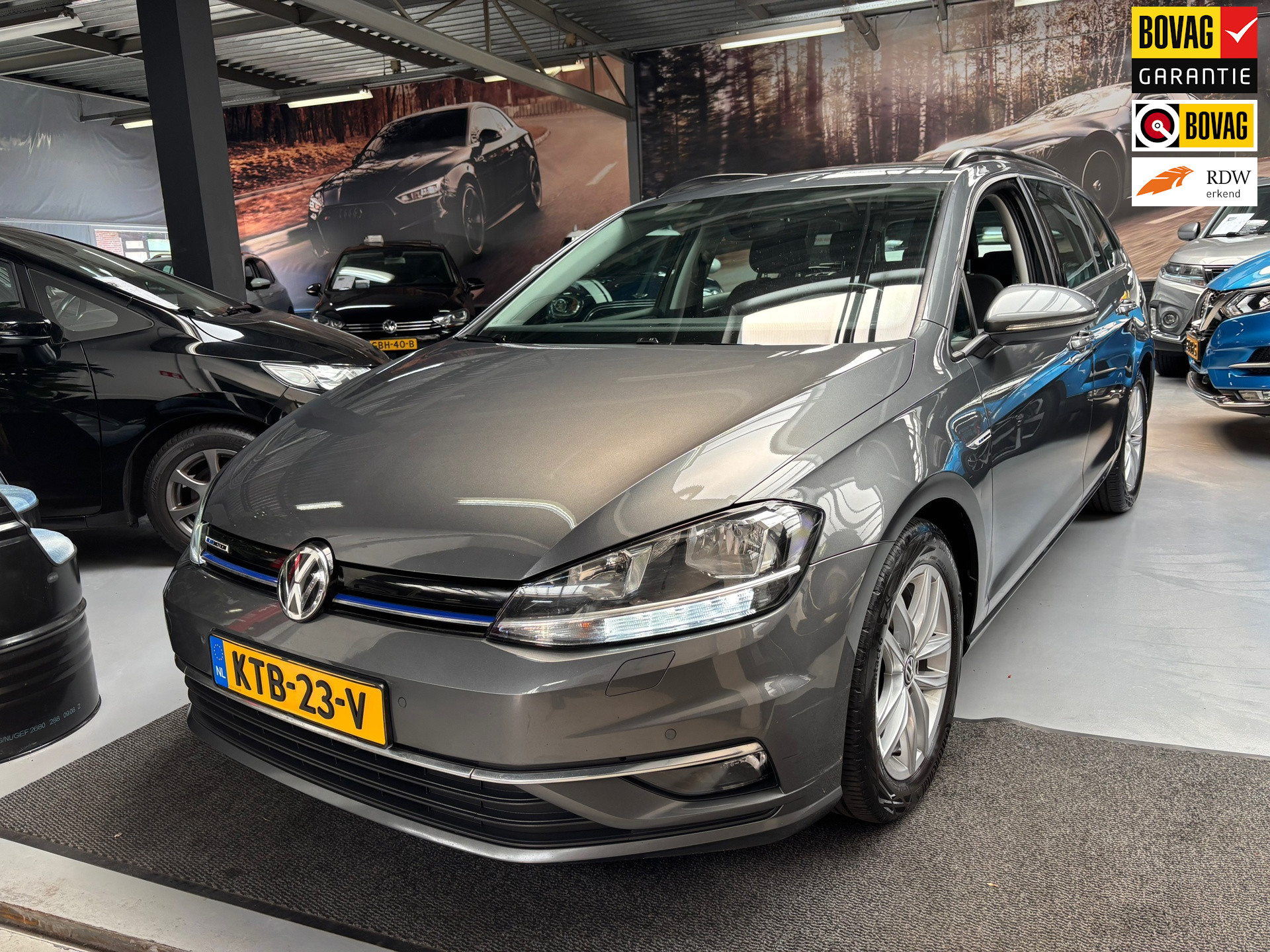 Volkswagen Golf Variant 1.5 TSI Comfortline Business / Camera / Carplay 2018 - voorkant