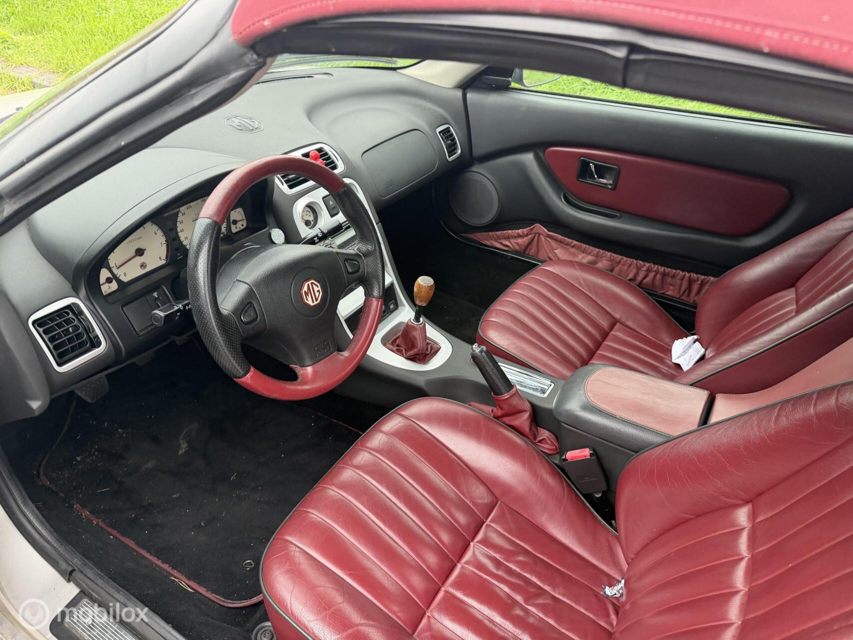 Foto van MG MGF