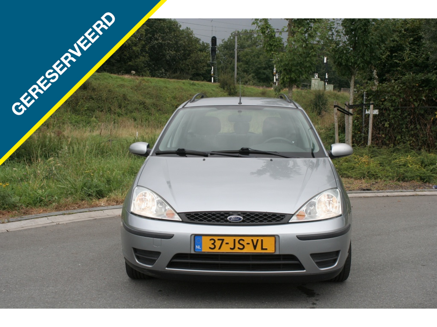 Ford Focus Wagon 1.6-16V Cool Edition 2002 - voorkant