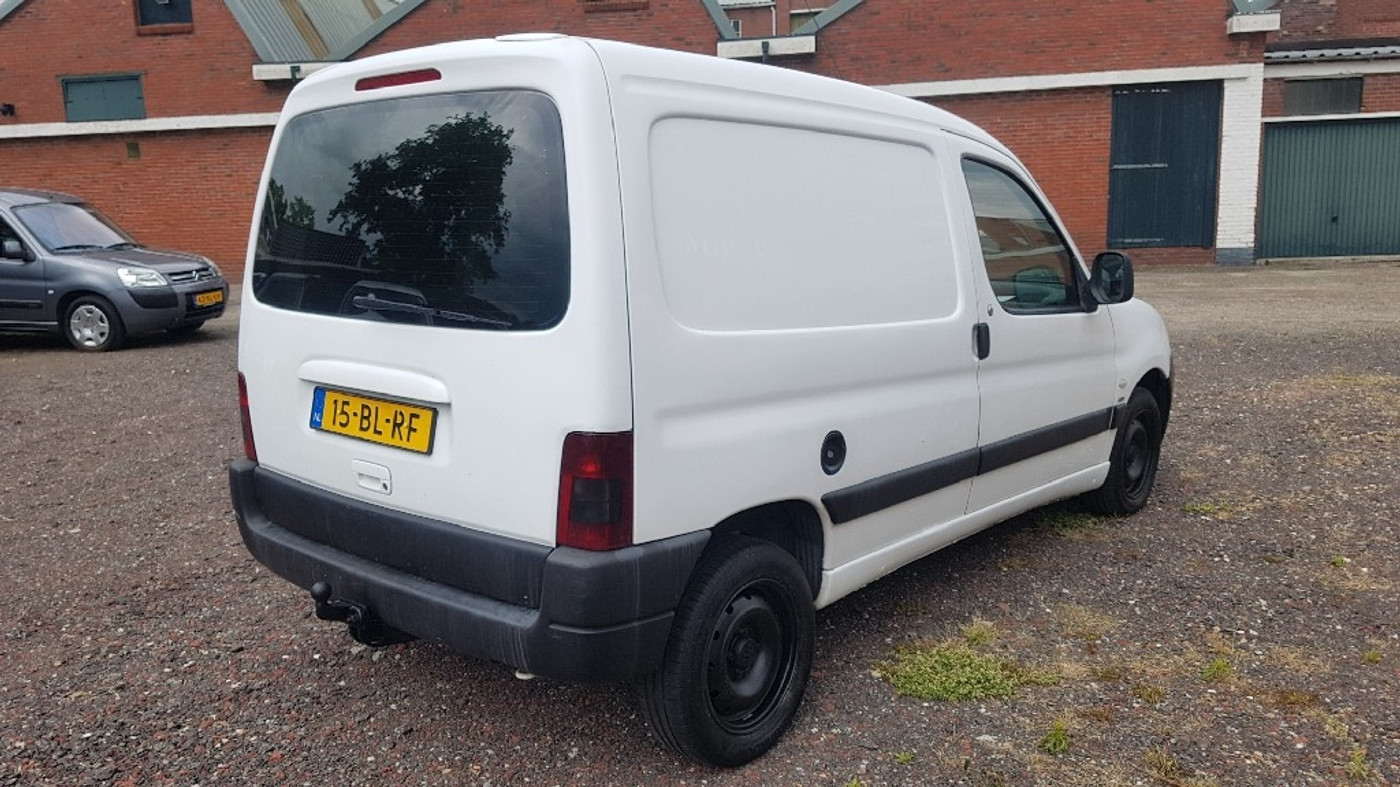 Foto van Peugeot Partner