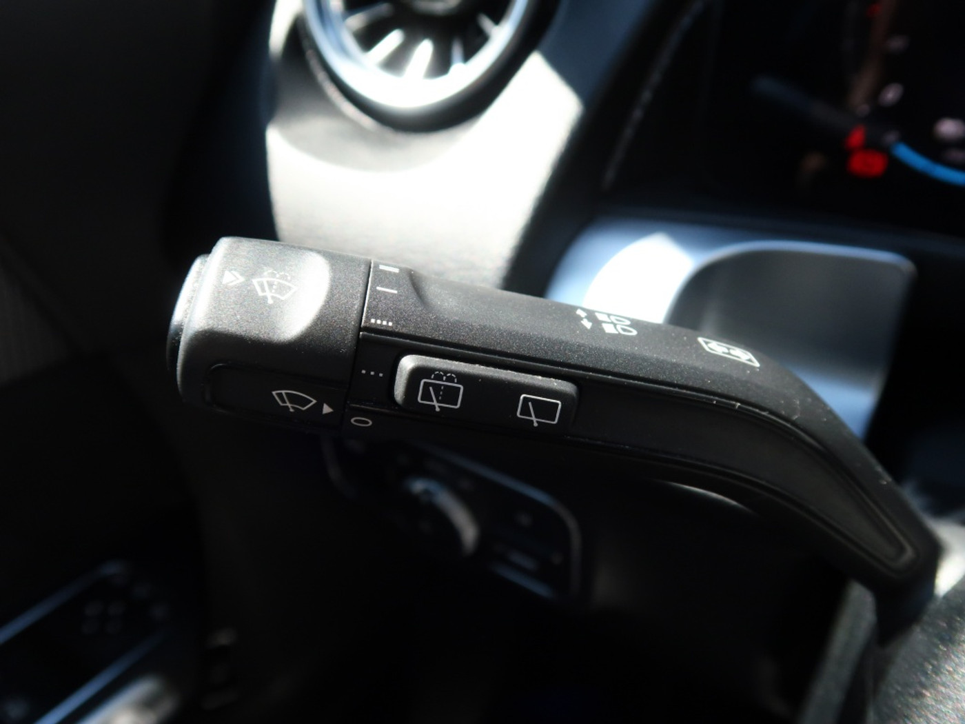 Foto van Mercedes-Benz Eqb