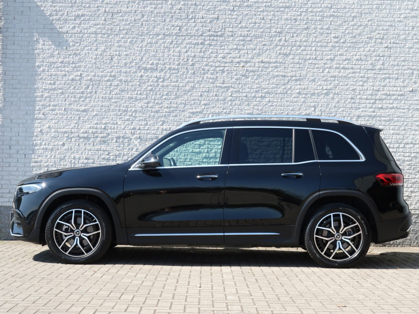 Foto van Mercedes-Benz Eqb