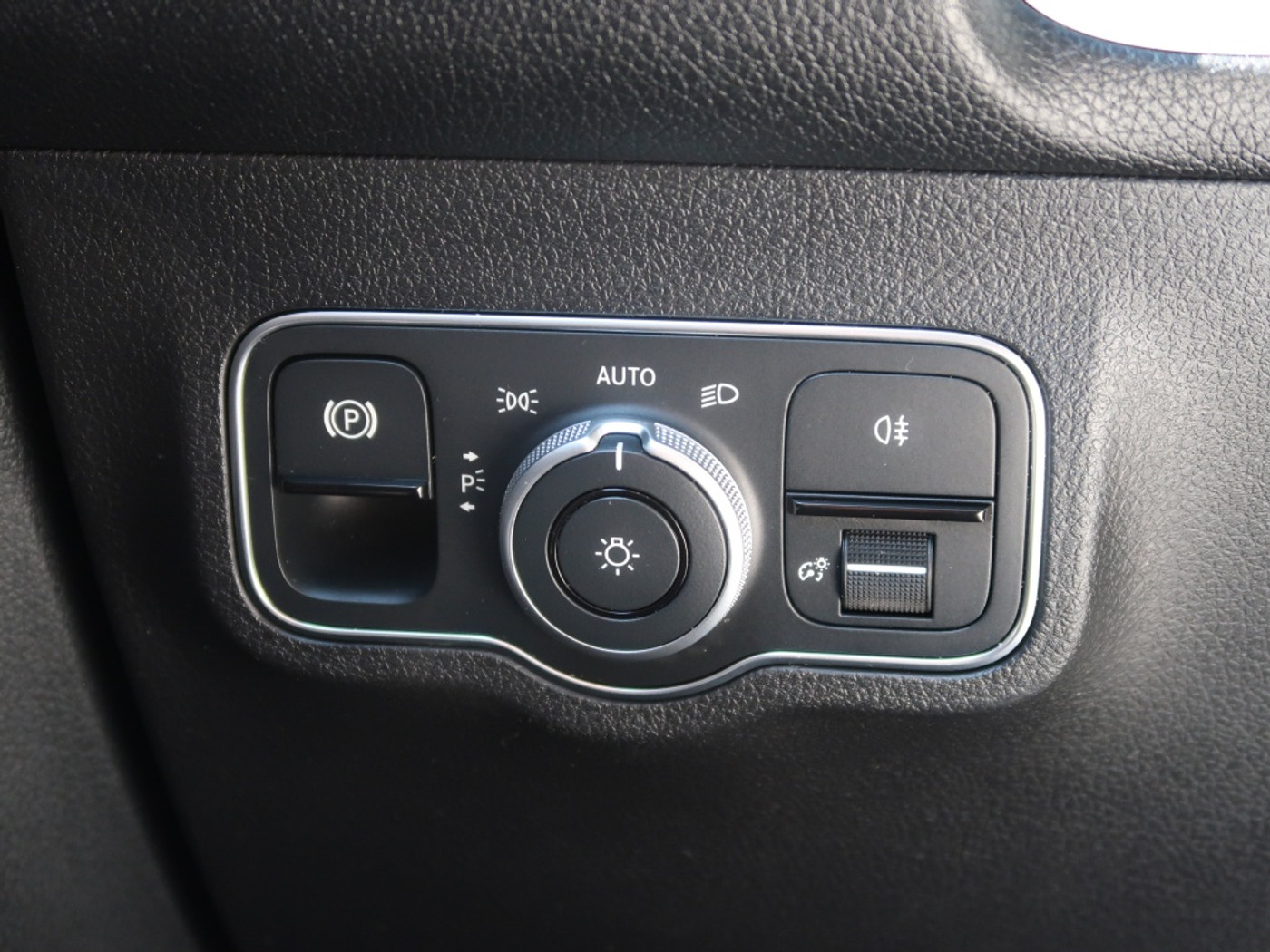 Foto van Mercedes-Benz Eqb
