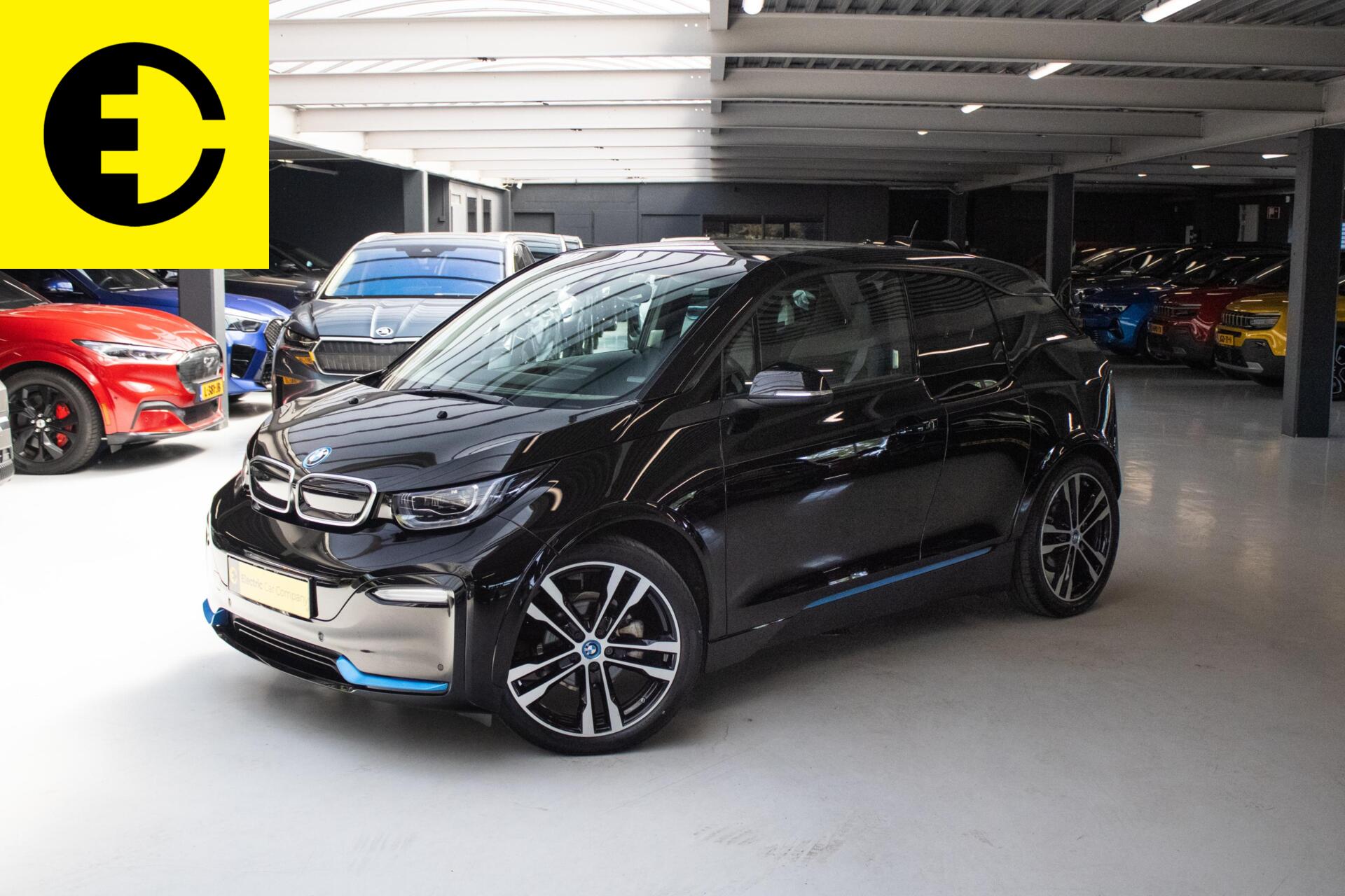 BMW I3 S 120Ah 42 kWh |SOH 90,8% | Stoelverwarming | Achteruitrijcamera | Cruise 2019 - voorkant
