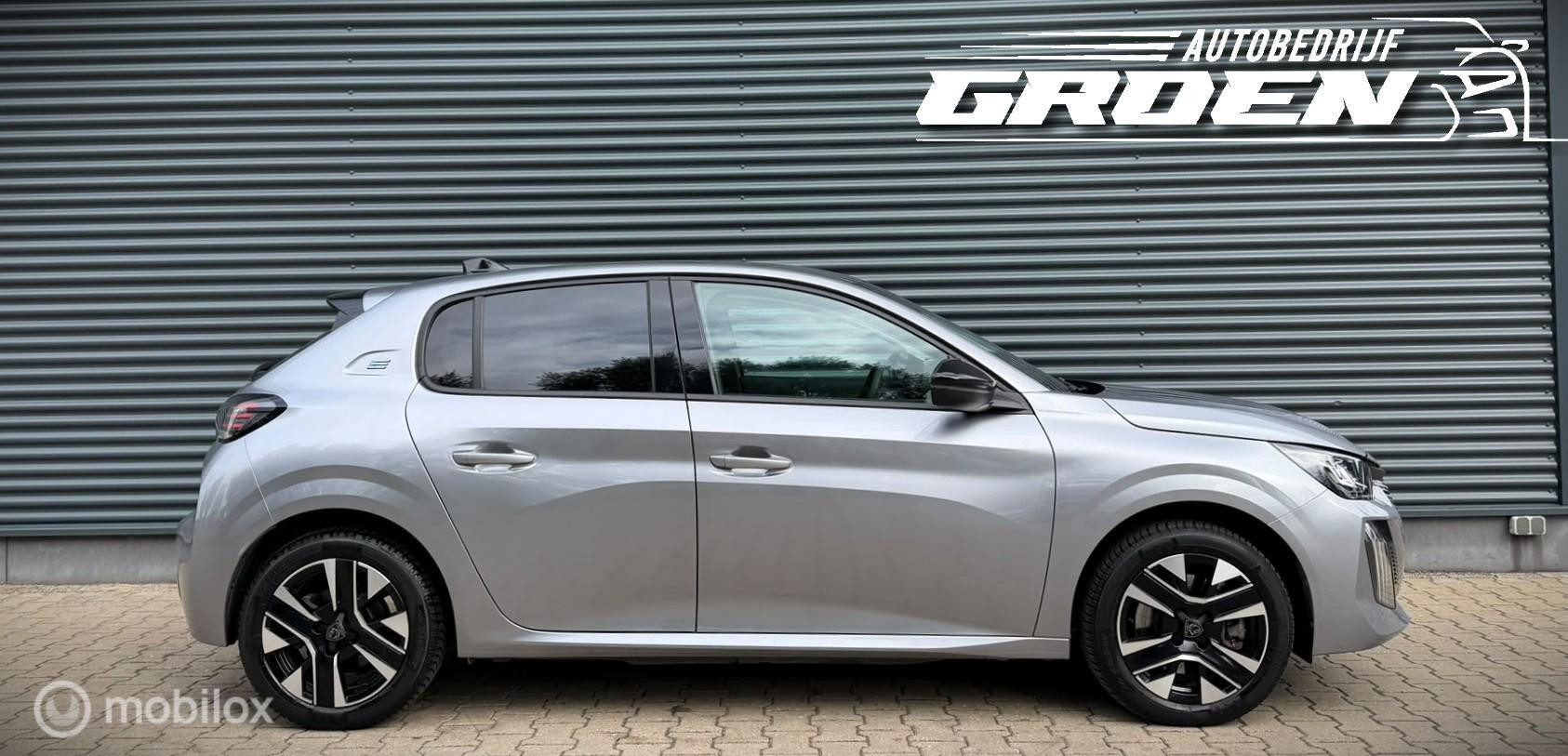 Foto van Peugeot E-208
