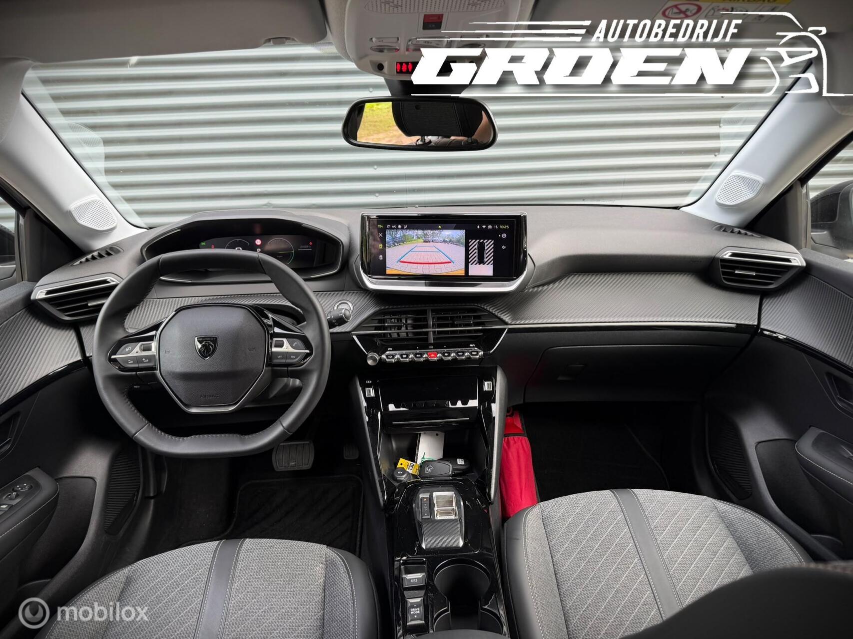 Foto van Peugeot E-208