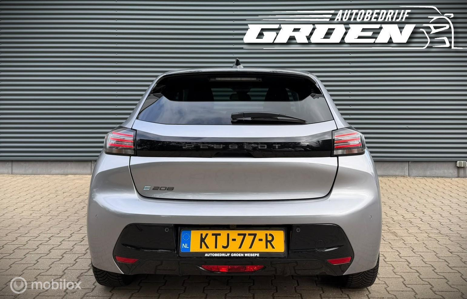Foto van Peugeot E-208