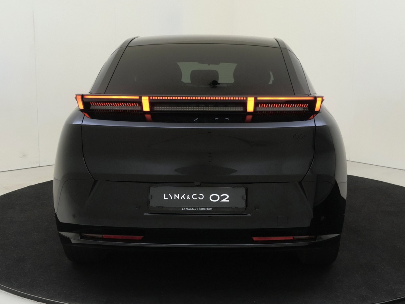 Foto van LYNK & Co 02