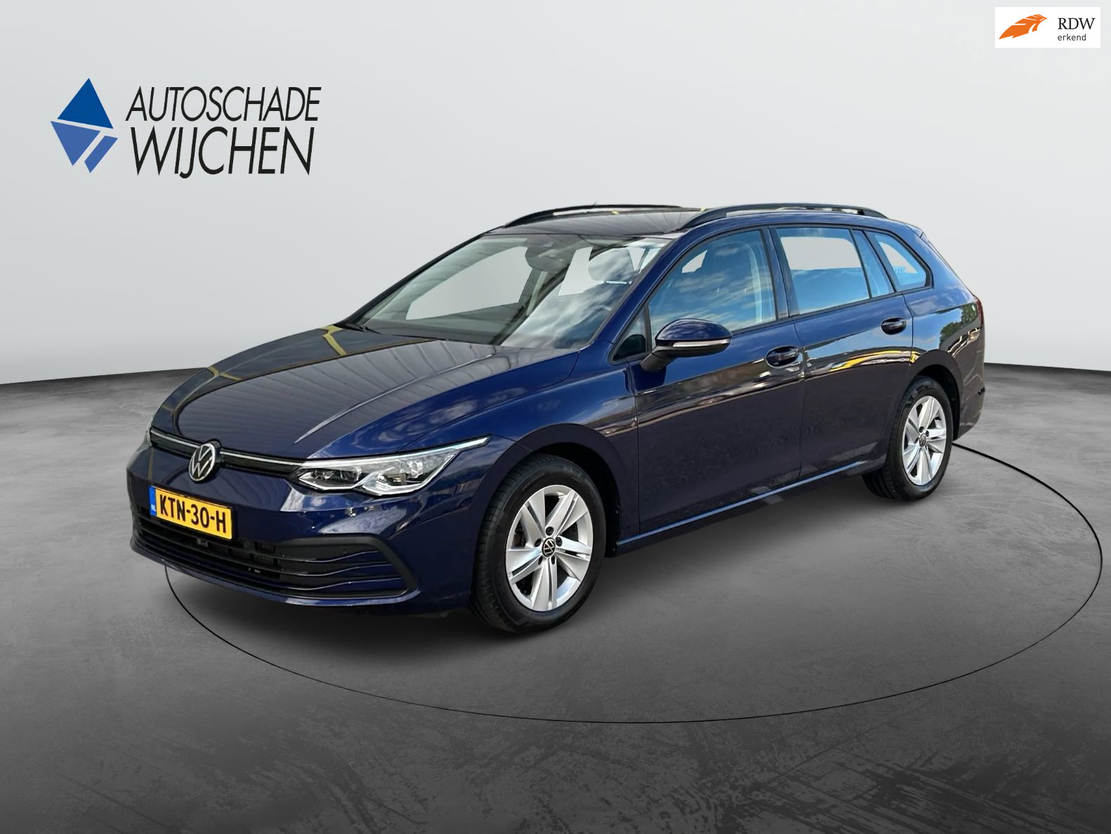Volkswagen Golf Variant 1.0 TSI Life Business I Navigatie 2021 - voorkant