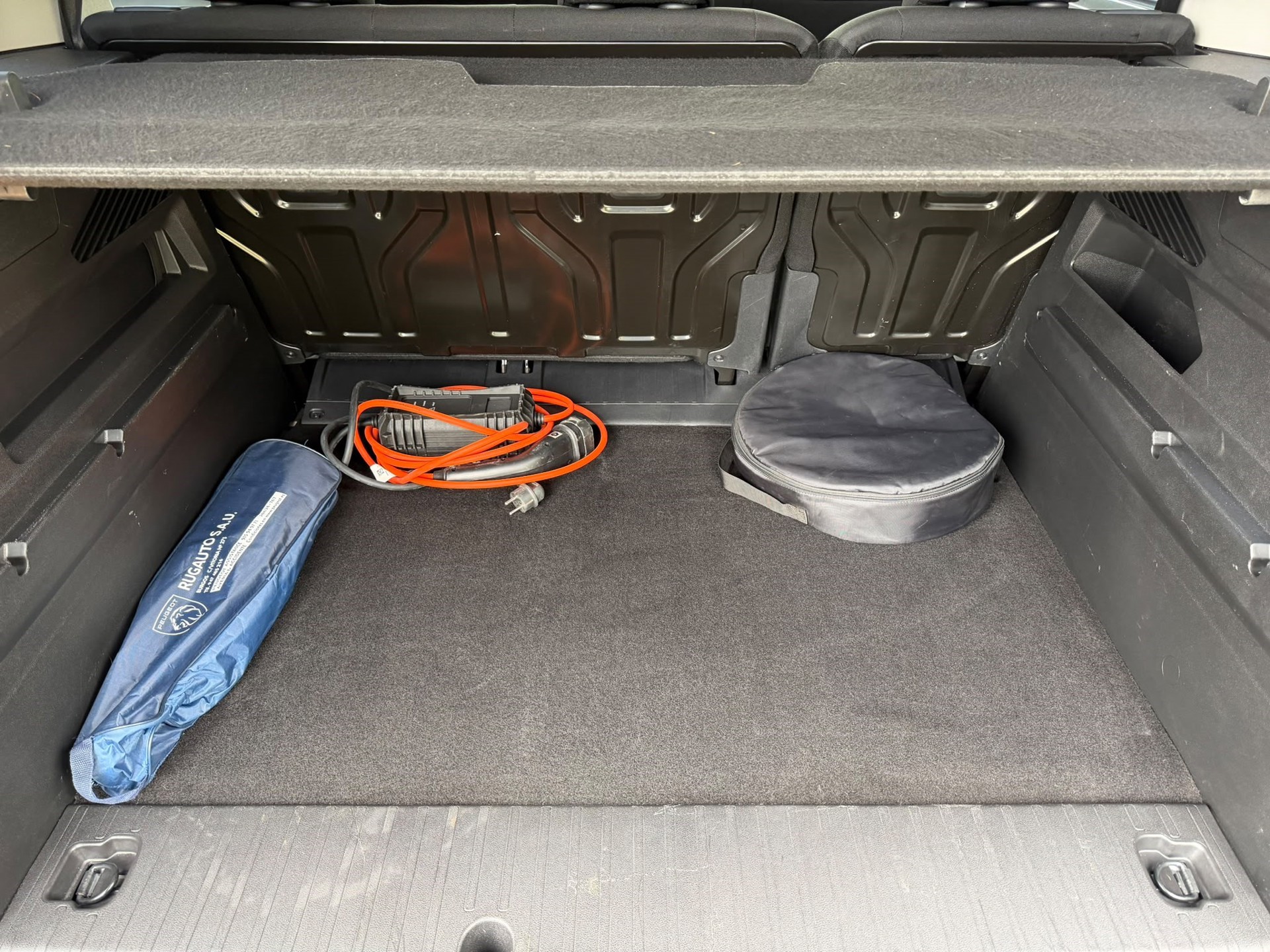 Foto van Peugeot E-rifter