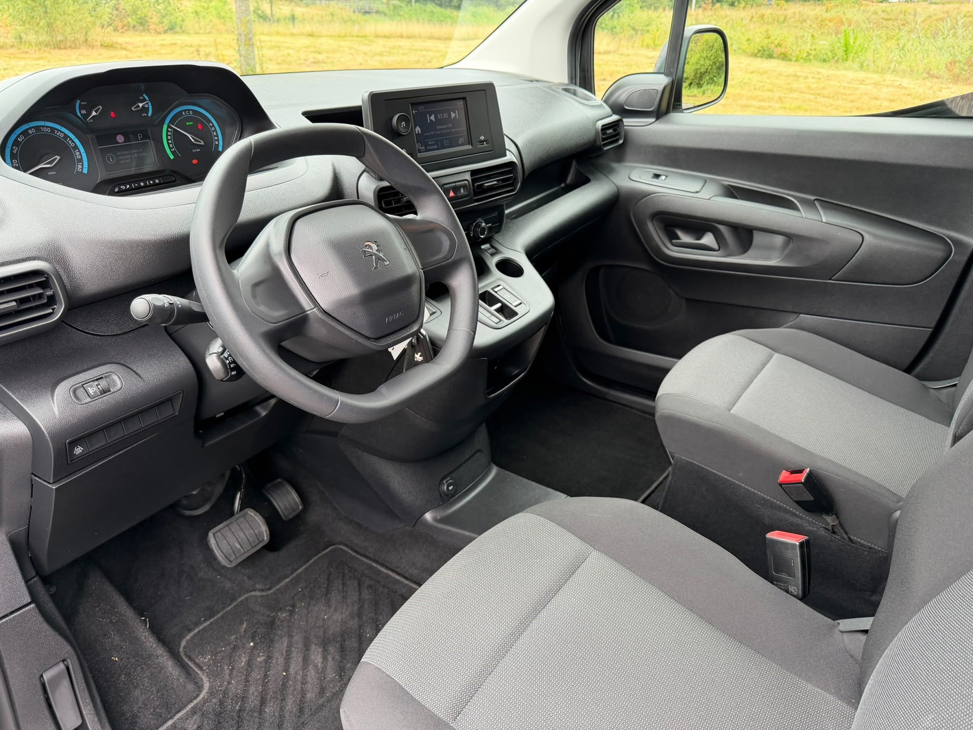 Foto van Peugeot E-rifter