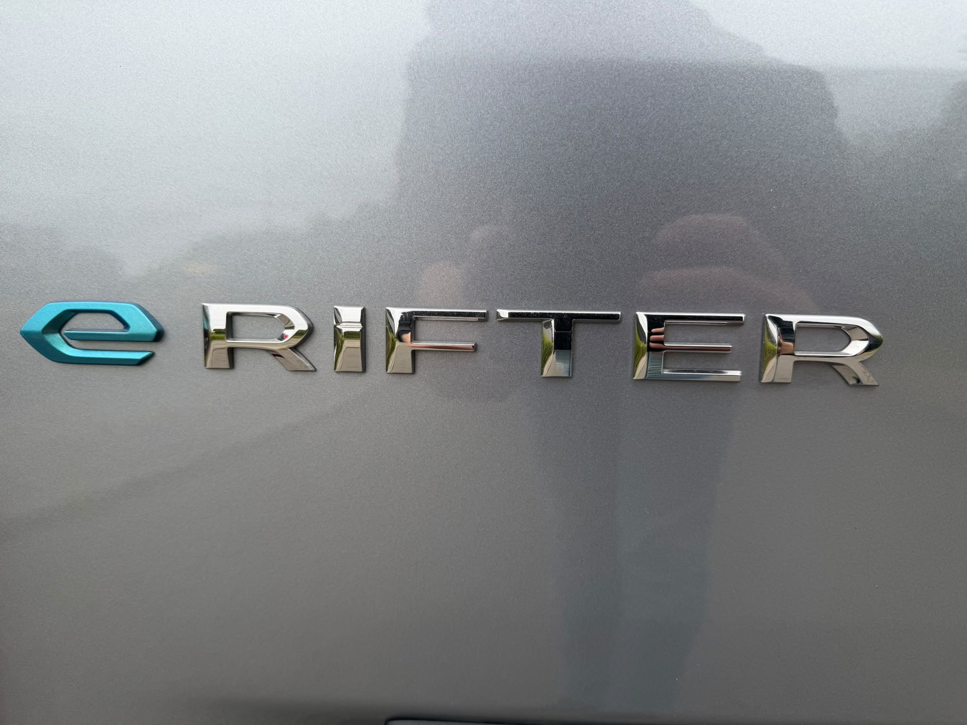 Foto van Peugeot E-rifter