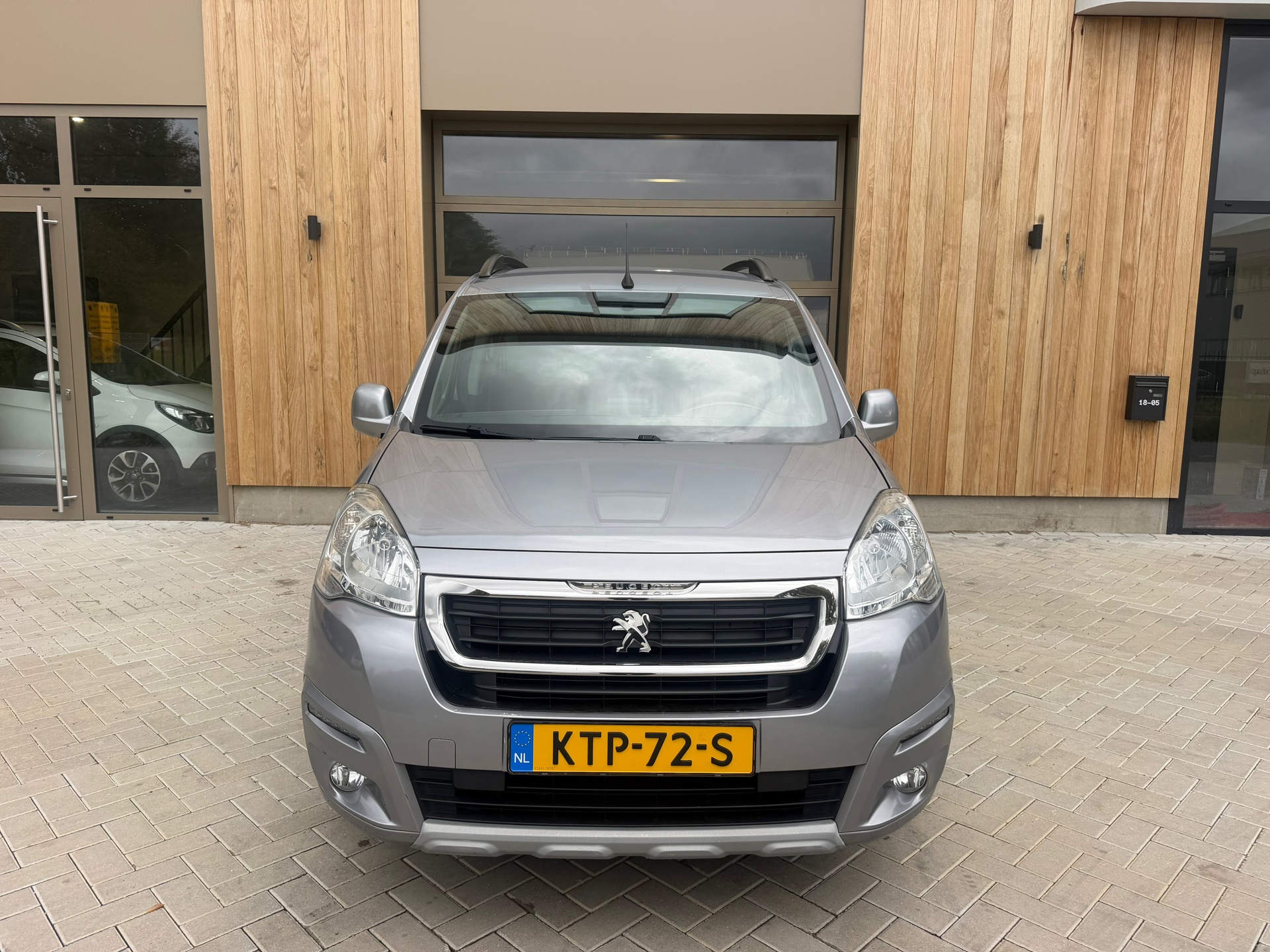 Foto van Peugeot Partner Tepee