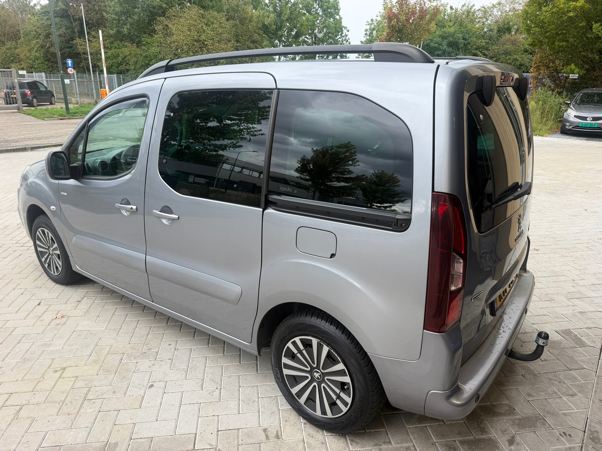 Foto van Peugeot Partner Tepee