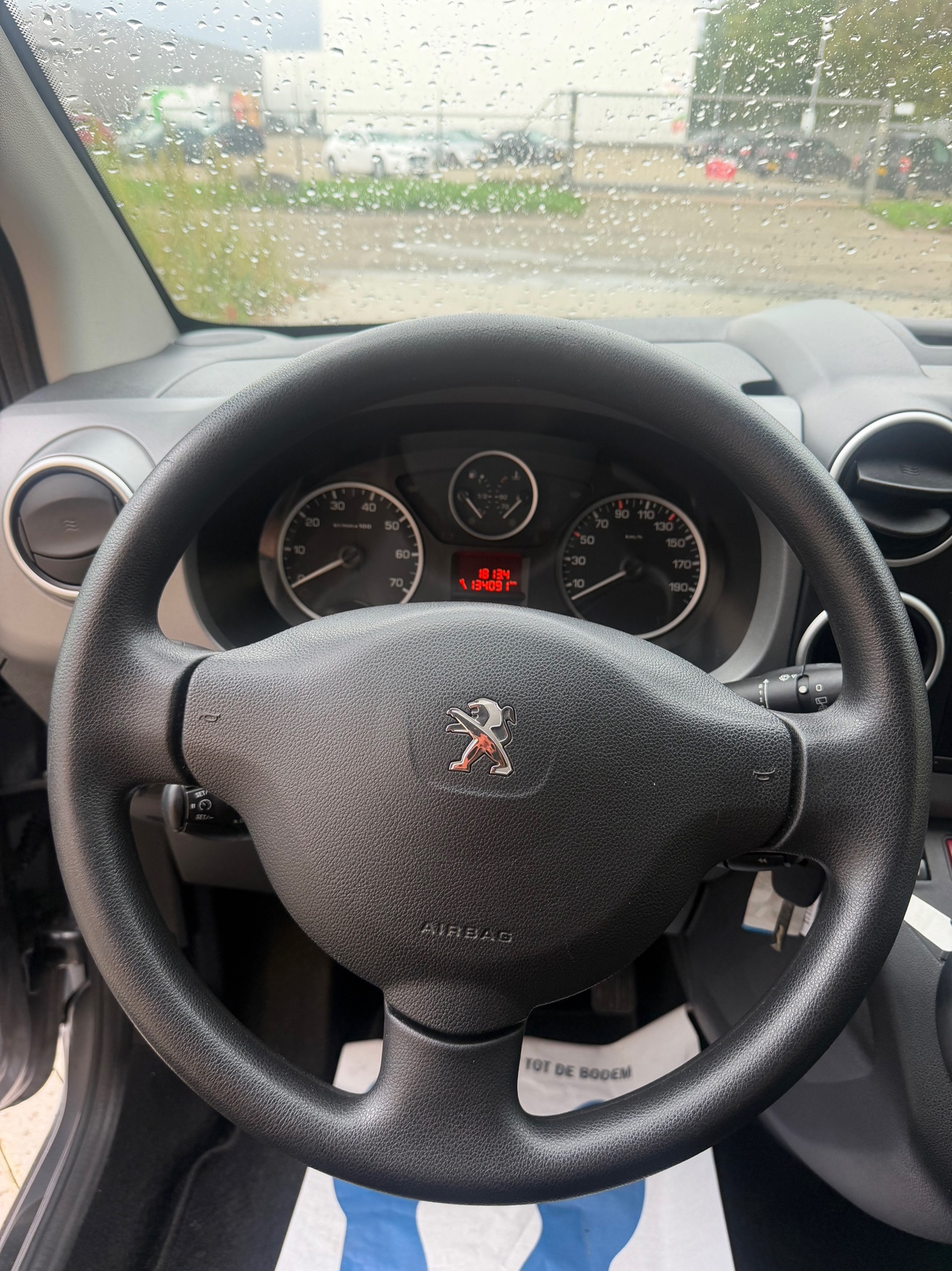 Foto van Peugeot Partner Tepee