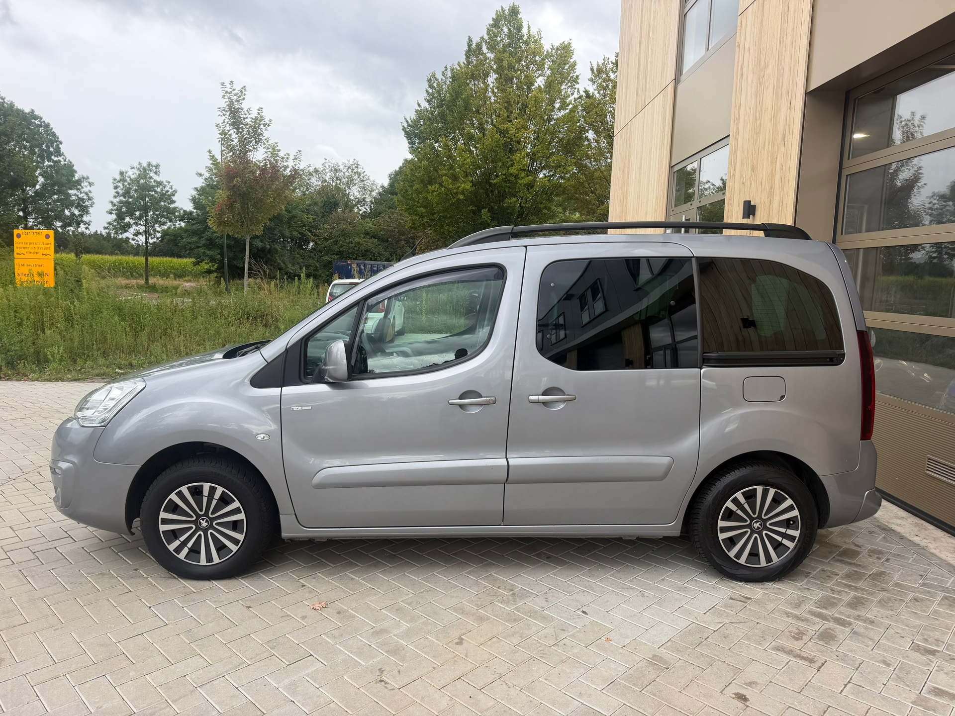 Foto van Peugeot Partner Tepee