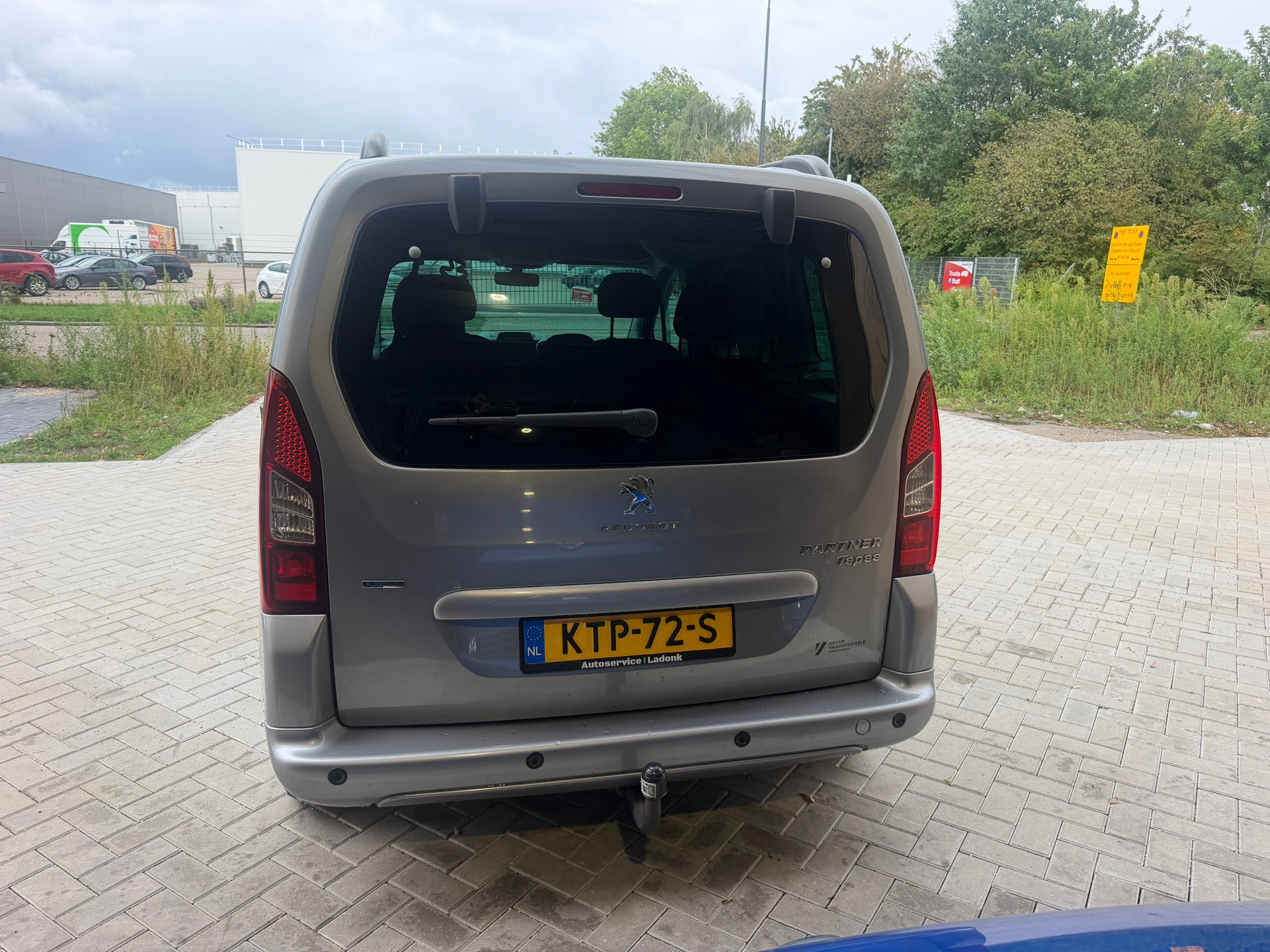 Foto van Peugeot Partner Tepee