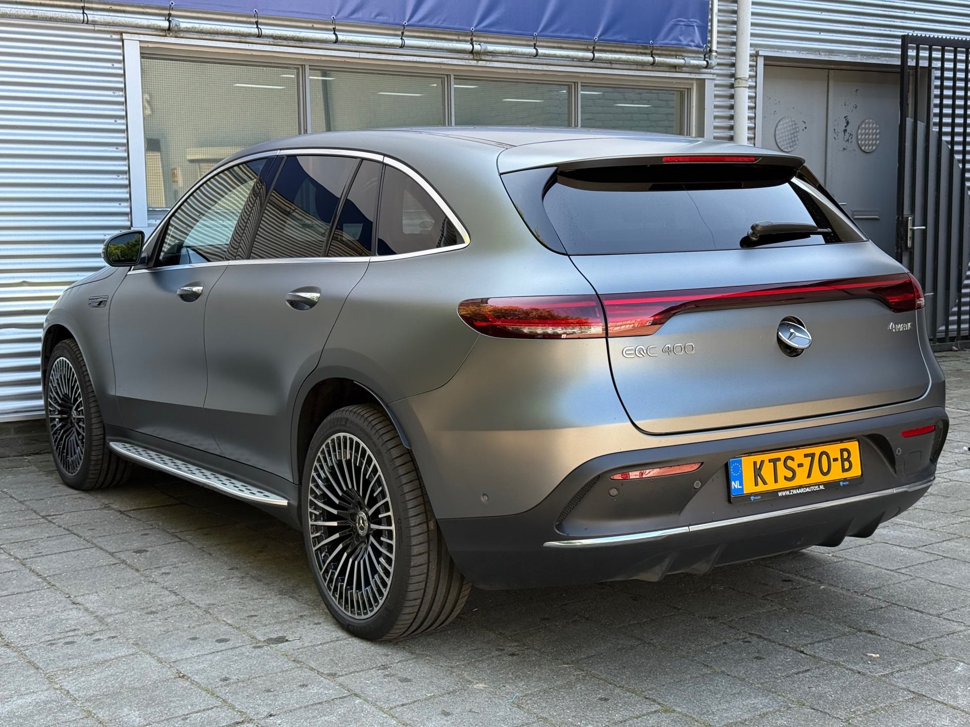Foto van Mercedes-Benz Eqc 400 4-matic AMG