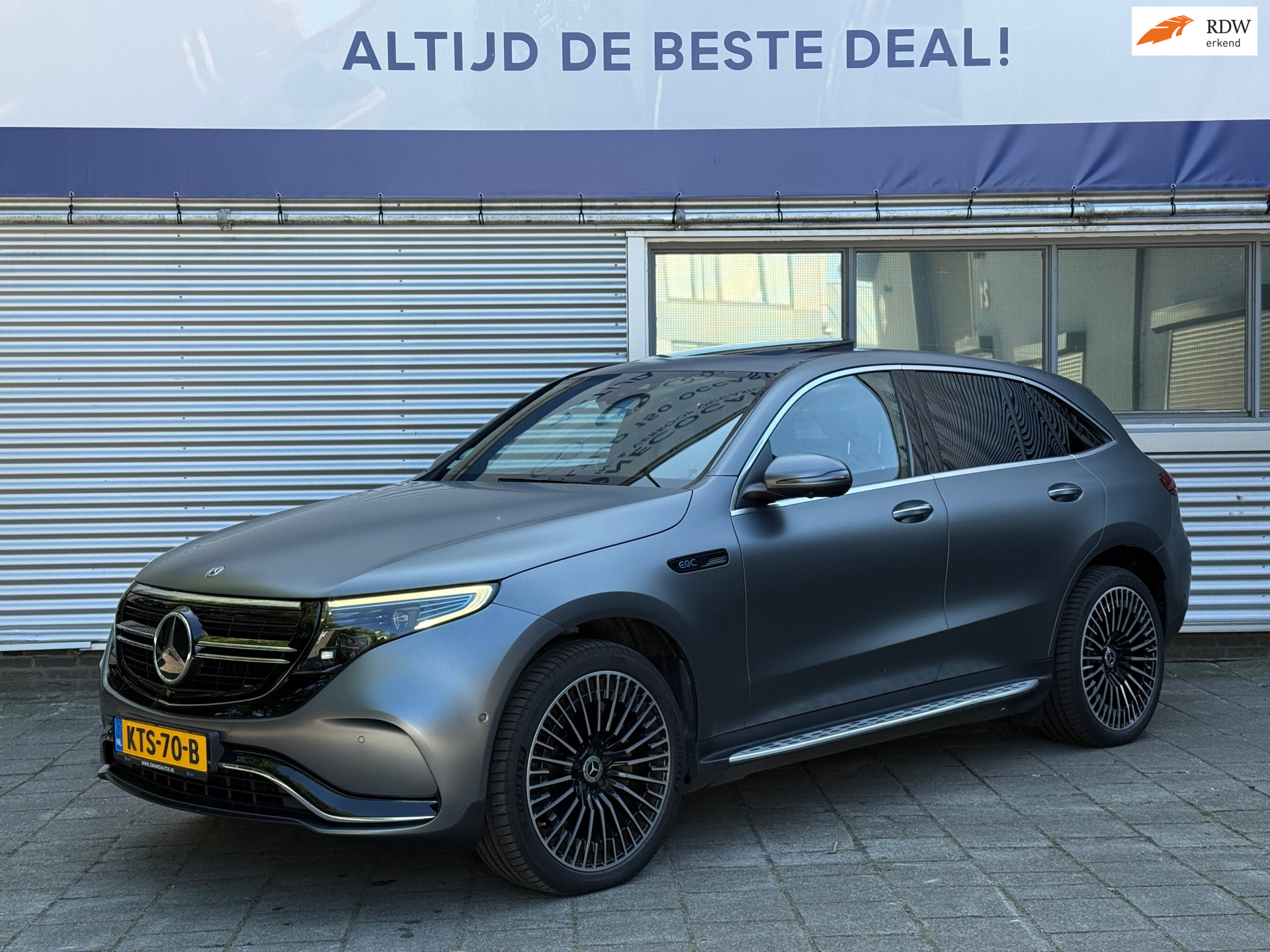 Mercedes-Benz Eqc 400 4-matic AMG 300KW l Pano l Headup l 360 Camera l Burmester 3D l Airbalance l Thermotronic l  Sfeerverlichting 2020 - voorkant