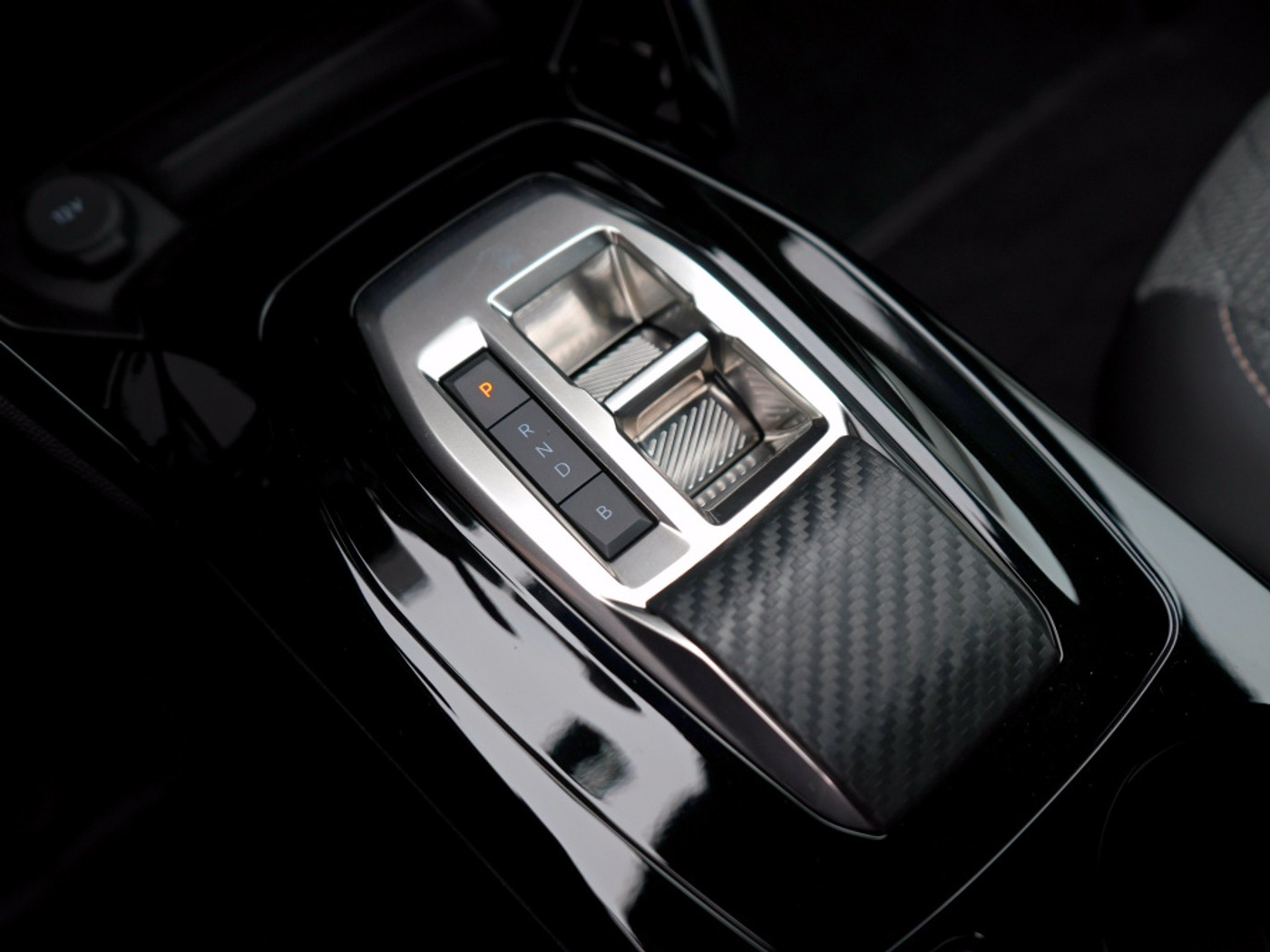 Foto van Peugeot E-2008