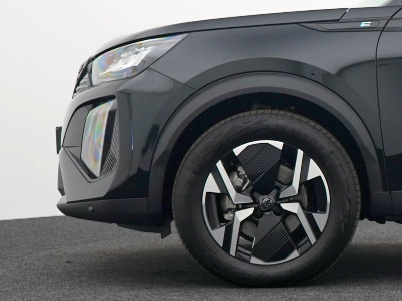 Foto van Peugeot E-2008