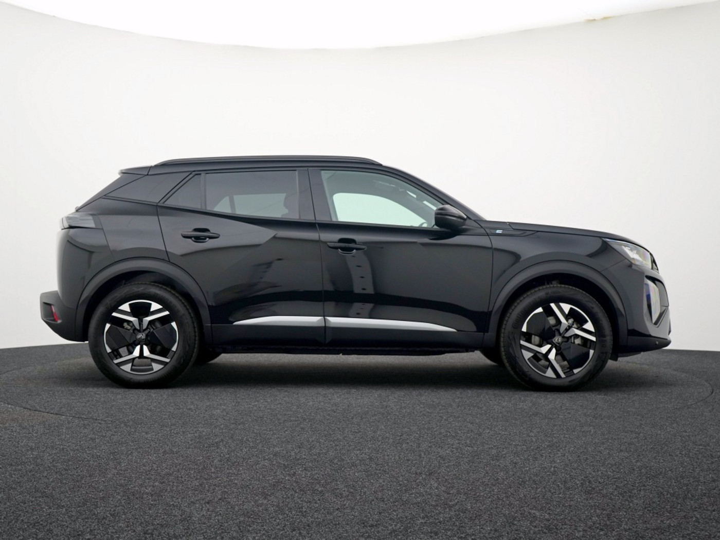 Foto van Peugeot E-2008