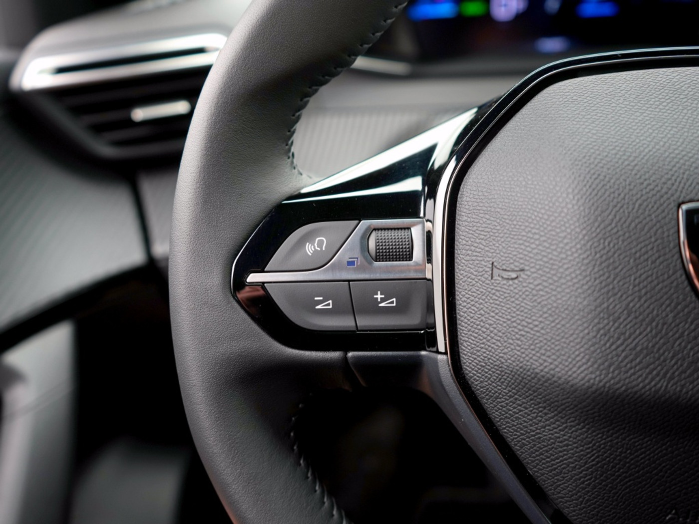 Foto van Peugeot E-2008
