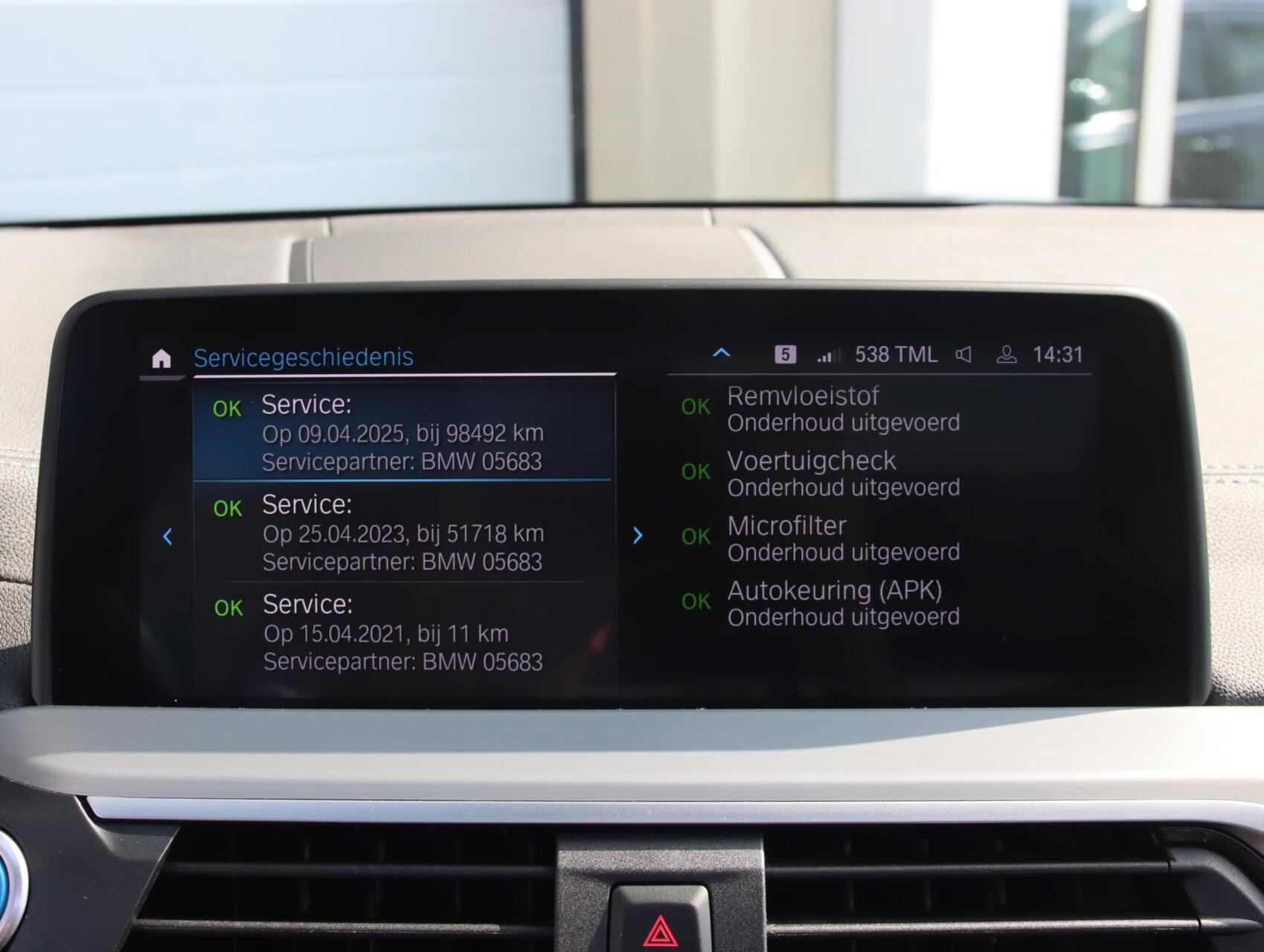 Foto van BMW Ix3