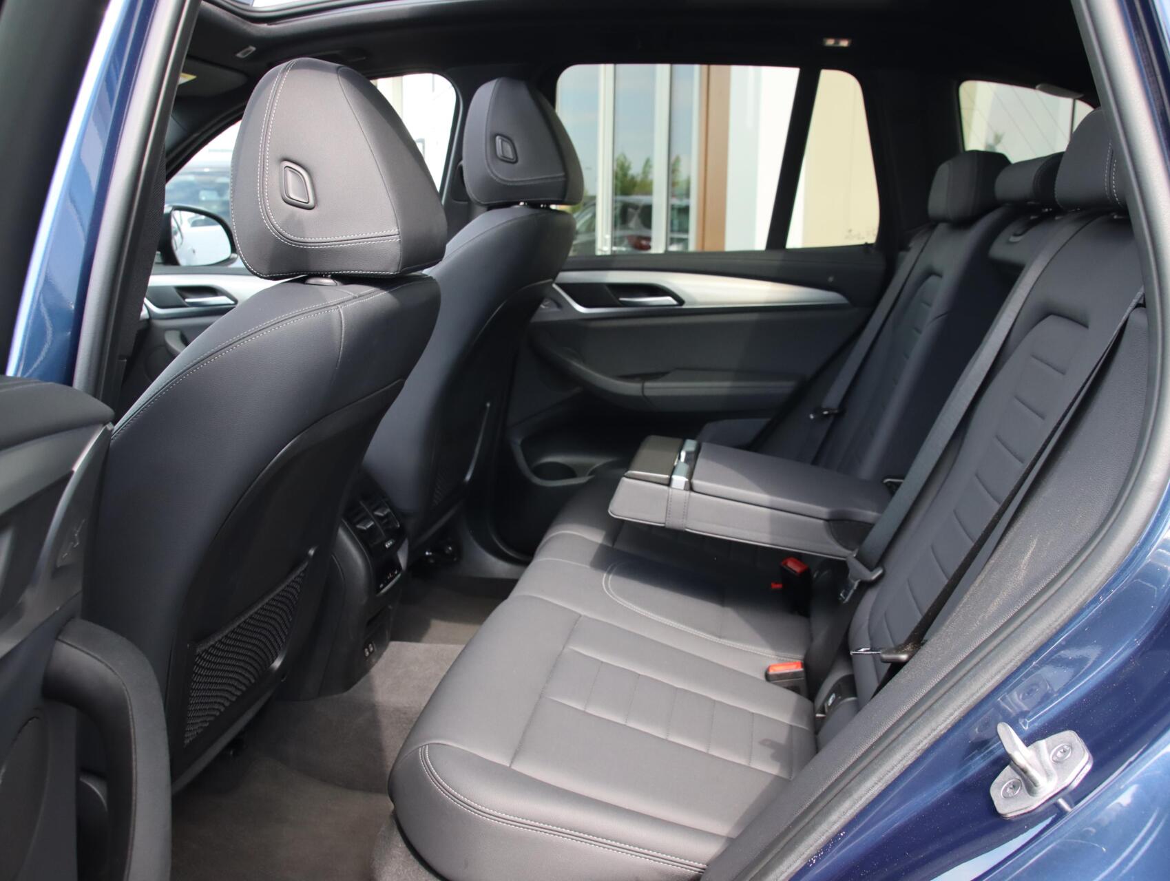 Foto van BMW Ix3