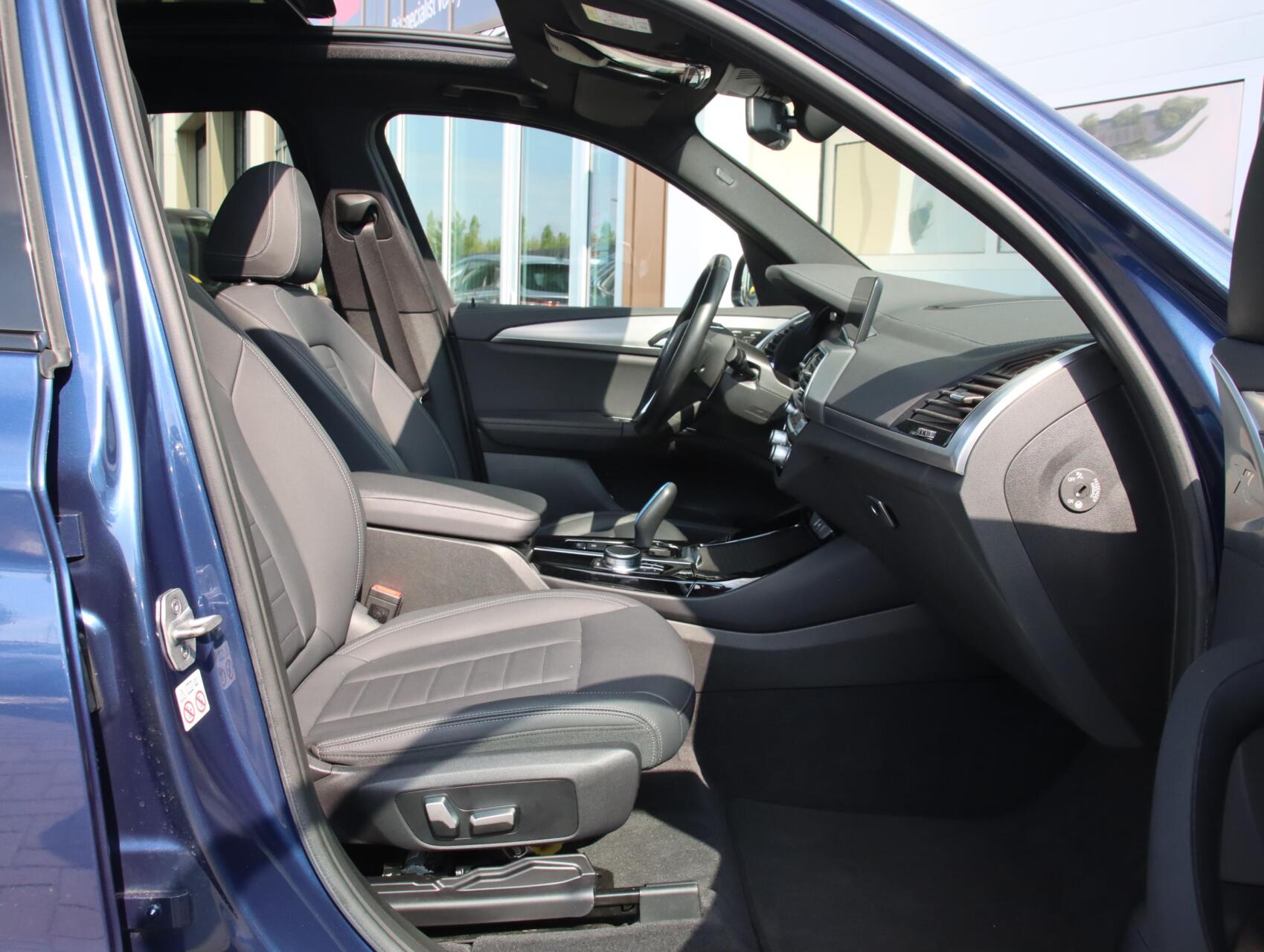 Foto van BMW Ix3